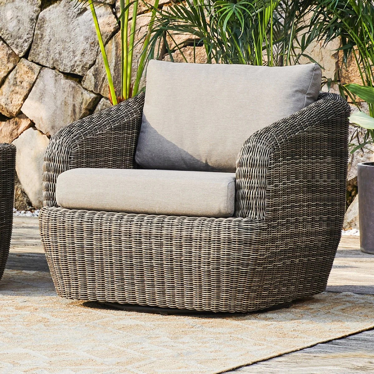 Liana Wicker Outdoor Swivel Accent Chair | Patio | Chita