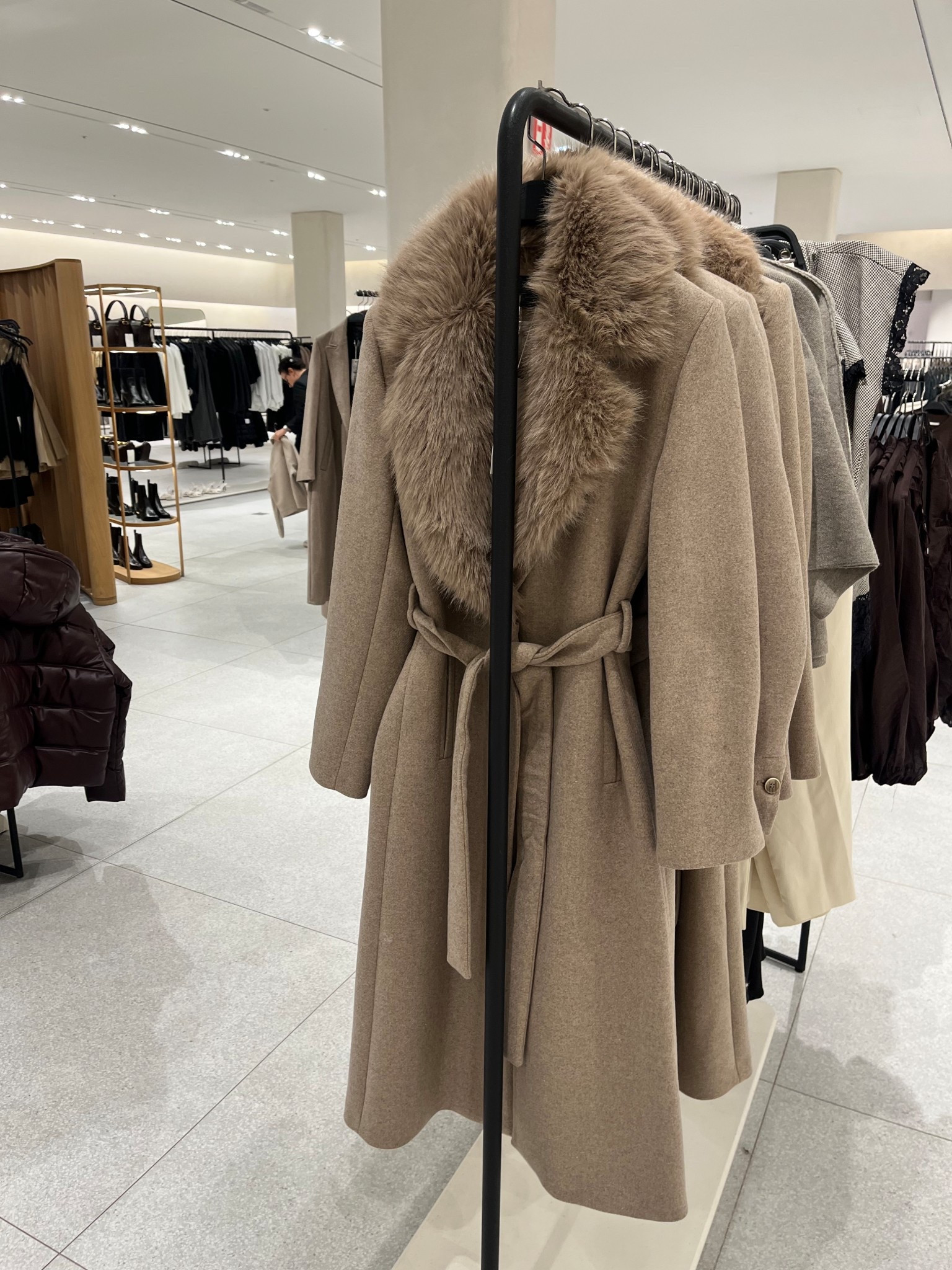 JUST GORG😍

#ChristmasOOTD, #FestiveFashion, #HolidayStyle, #XmasLookbook, #WinterWardrobe, #CozyChic, #GlamDecember, #ChristmasGlam, #SparkleSeason, #VelvetVibes, #HolidayMakeup, #FestiveNails, #RedLipSeason, #ChristmasAccessories, #WinterGlowUp, #MerryAndStylish, #SleighTheSeason, #SantaBabyStyle, #TinselTrend, #SnowCute, #UnderTheMistletoeLook, #HotCocoaStyle, #JingleBellFit, #FrostyFashion, #DecemberDrobe, #FashionReels, #StyleInspo, #HolidayAesthetic, #ChristmasContent, #WinterFashionTrend.

#LTKxSelfridges #LTKwinter #LTKfestive