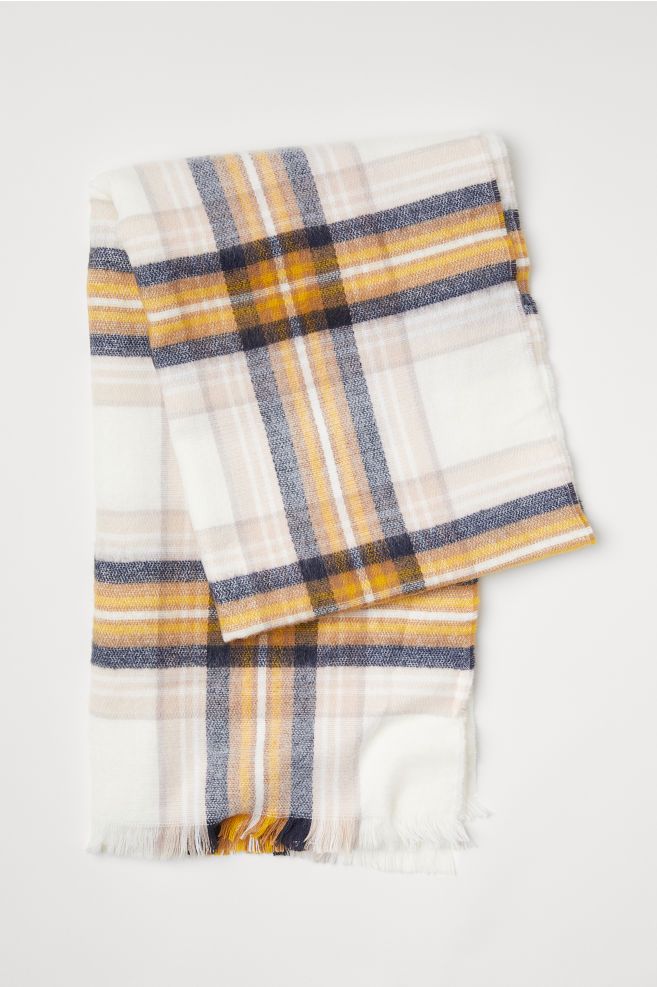 Checked scarf | H&M (UK, MY, IN, SG, PH, TW, HK)