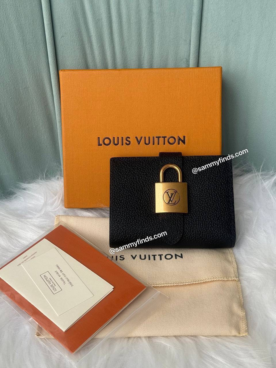 DH fence find! #yellowapp #LTKSale #LTKSummer #LTKStyleTip

#LTKStyleTip #LTKFindsUnder50 #LTKSaleAlert