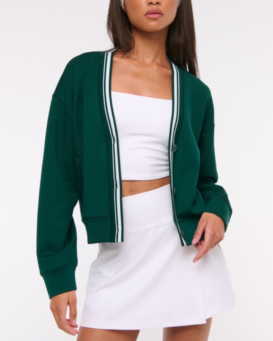 Golf cardigan 

#LTKHome #LTKActive