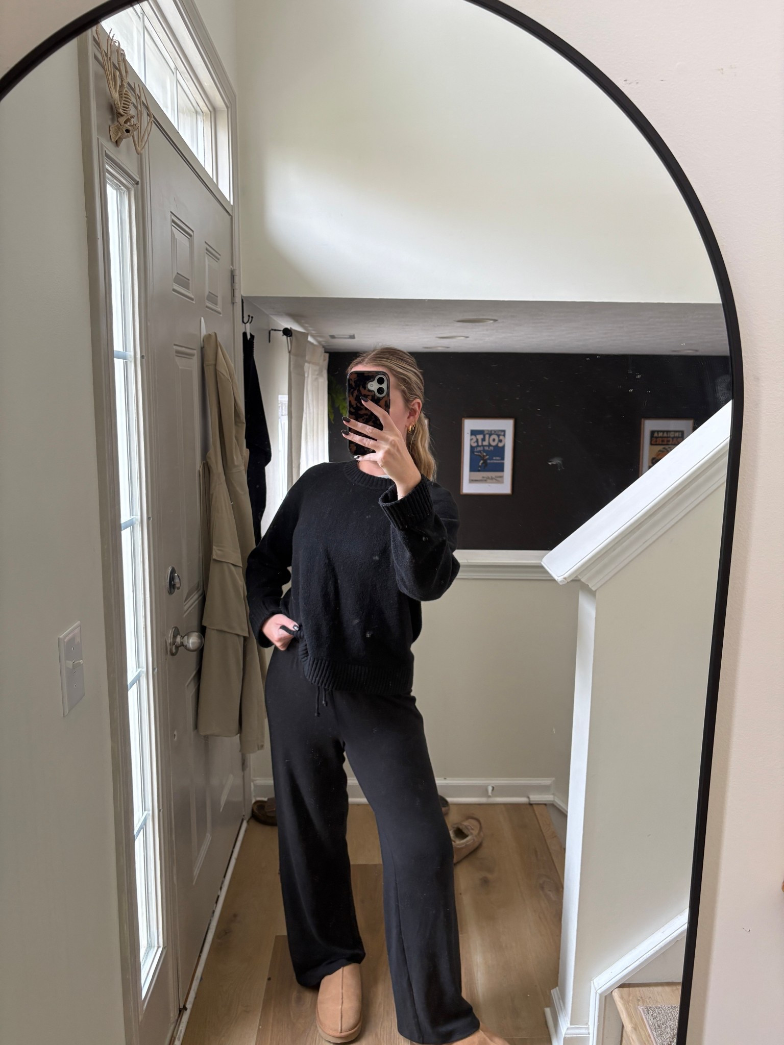 all black is so chic for winter!! Easy to mix and match 

#LTKSeasonal #LTKFindsUnder100 #LTKootd