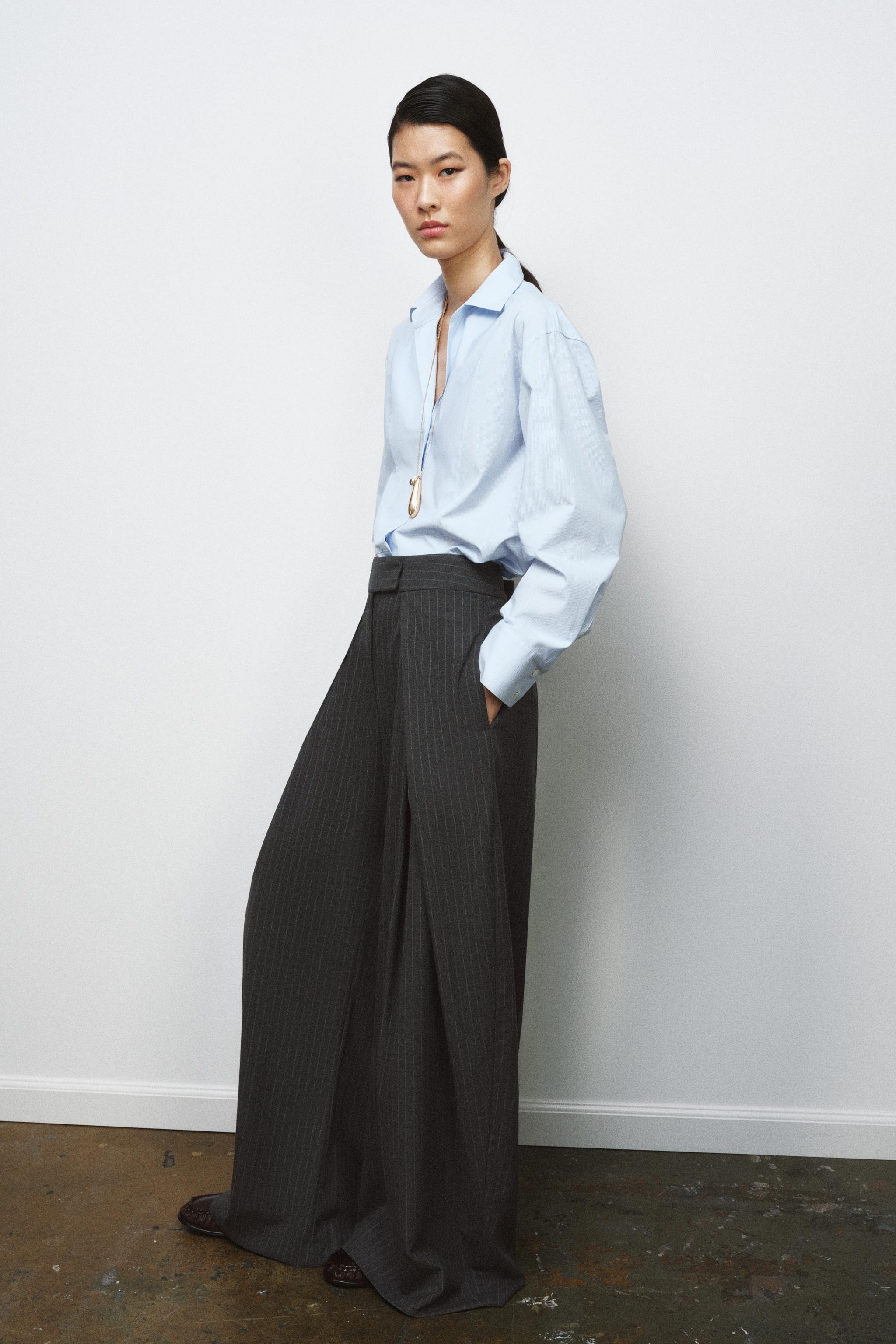 ZW COLLECTION WIDE-LEG TROUSERS WITH DARTS | Zara UK