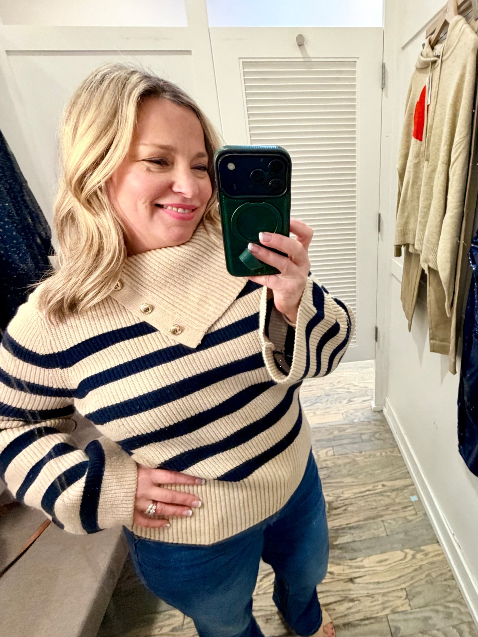 Im in a medium! Sweater is petite friendly! 

#LTKPetite #LTKgrwm #LTKOver40