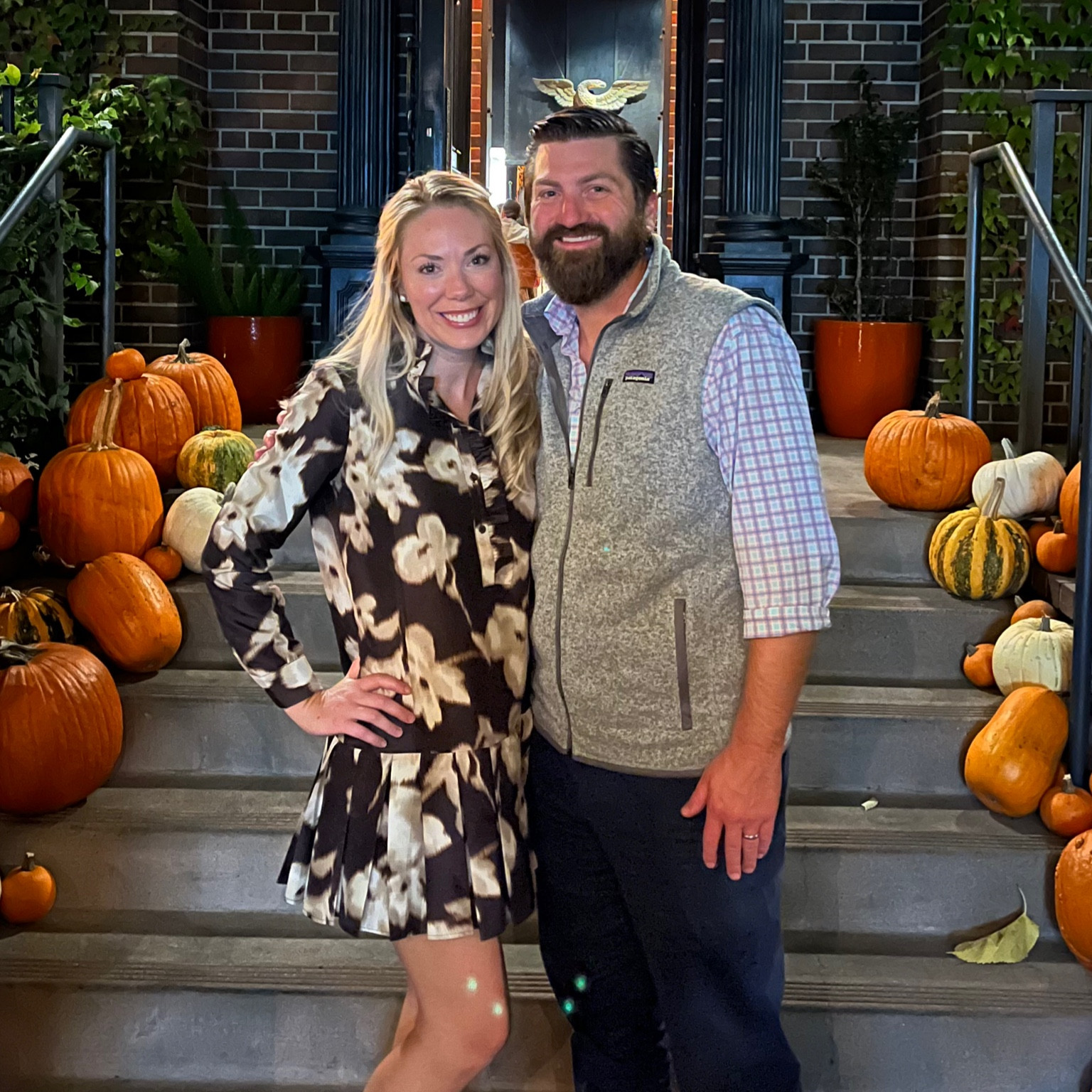 One of my absolute favs! The most gorgeous, feminine dress from Tuckernuck. I have my hair down here but put your hair up & add gold hoops or pearls for such a pretty, sophisticated look. I am wearing an XS.


#LTKwedding #LTKstyletip

#LTKSeasonal