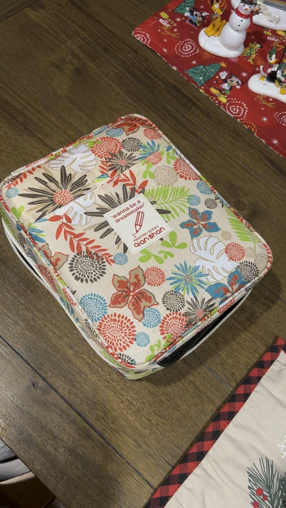 Best pen bag!

#journal #scrapbook #pen #organization #amazon #amazonfind #pens #markers #crafter #craft 

#LTKsalealert #LTKhome #LTKfindsunder50