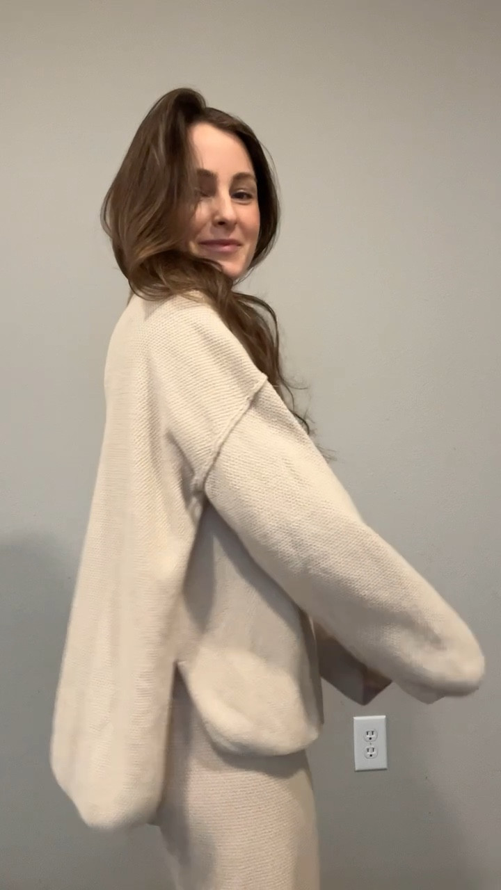 The comfiest neutral set that I may or may not wear every single Wednesday 😂. I 100% look forward to it every time too. 

#capsulewardrobe #winteroutfit #loungeset #amazonset#LTKMostLoved 

#LTKfindsunder50 #LTKVideo