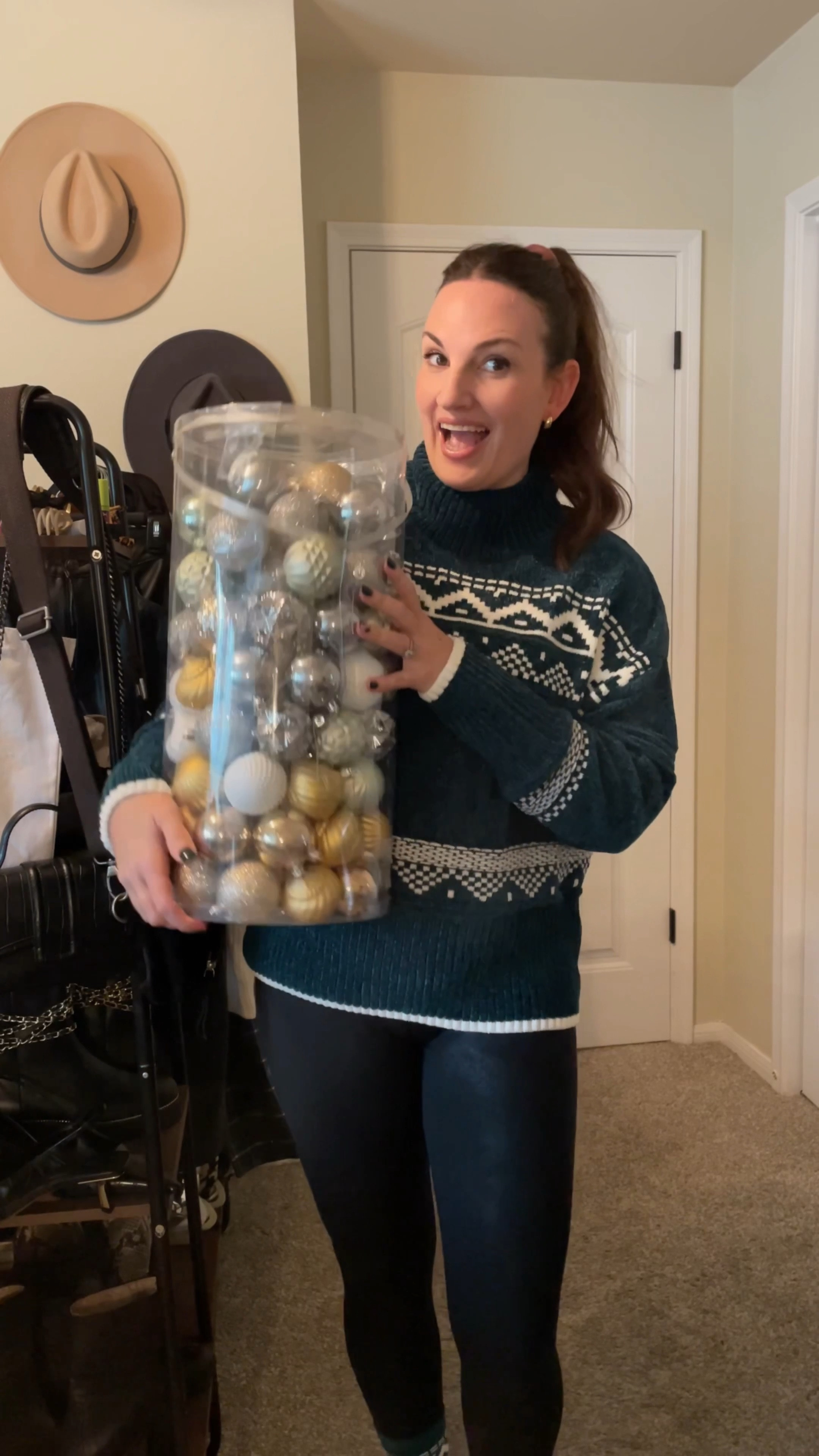 🍁 7 Days of Thanksgiving Looks 🍁 Day 5️⃣ Cozy Sweater + Sock Set 🧦 Grant and I were wandering around Marshalls when I found this sweater + sock set - y’all he didn’t skip a beat when he said “you gotta get it” 😆 He knows me so well 🥰 
I started decorating our home for the holidays today with the kiddos & it was the perfect cozy outfit to keep me in the Christmas vibes all day long🎄

#LTKHoliday #LTKover40 #LTKmidsize