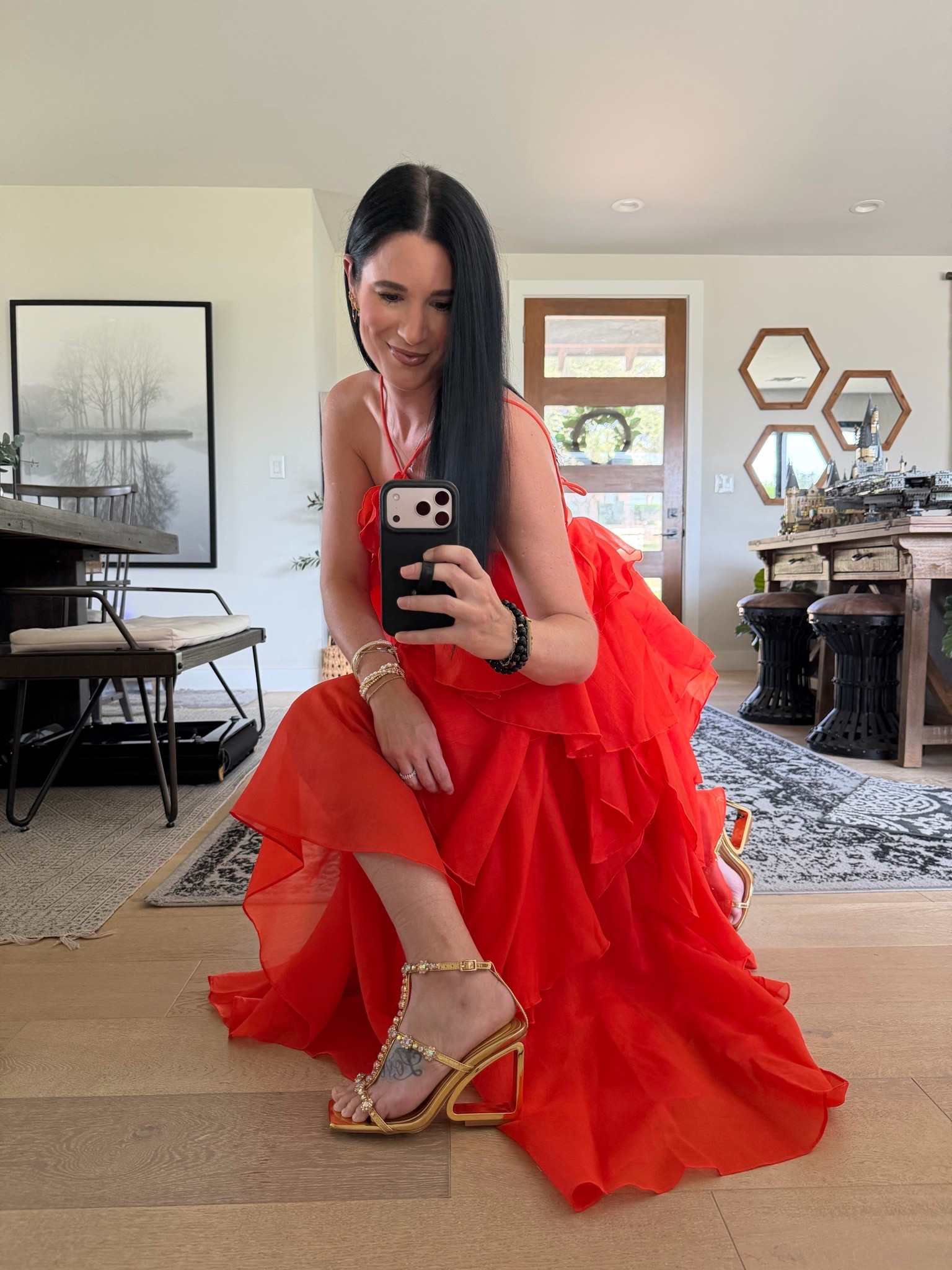 Another pair of fabulous shoes from @AKIRA! They literally have the most stunning, unique pieces for any season or occasion.