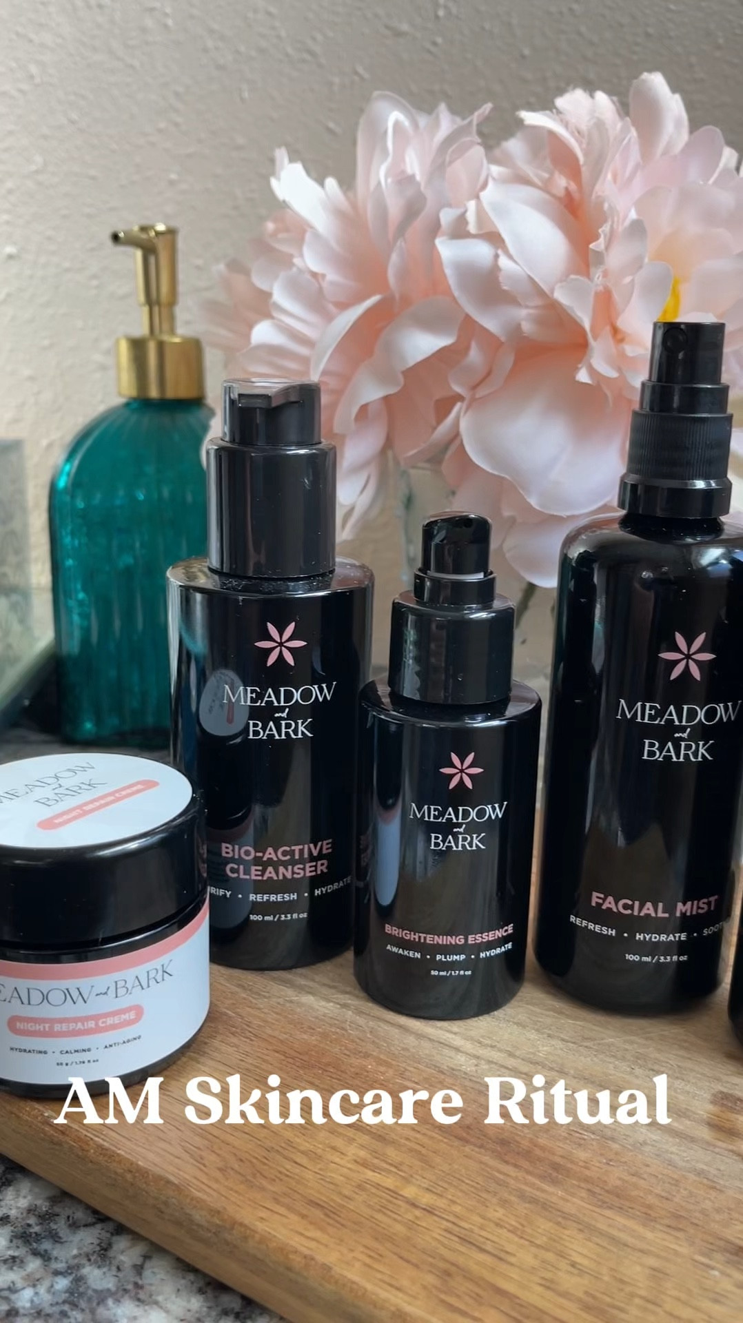 My morning skin begins with @Meadowandbark’s Radiant Skin Kit - AM Ritual. This nourishing, non-toxic skincare collection is a spa-like experience right at home!

It purifies and hydrates for plump, glowing skin. ✨

 Every product is ethically sourced, cruelty-free, and crafted with love—your ultimate skin glow-up starts here. 🌸🌞

 #MeadowAndBark #MorningRitual #CleanBeauty #RadiantSkin #ltkbeauty
#nontoxic
#plantbased
#plantbasedskincare
#ethicalskincare
#ethicalbeauty
#naturalskicnare
#crueltyfree
