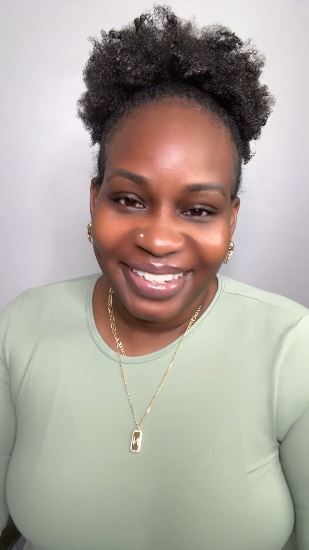 When God feels silent, remember—silence isn’t absence. 🕊 Psalm 46:10 reminds us, “Be still, and know that I am God.” In my quiet time, I’ve been leaning on The Woman’s Study Bible (NIV) 📖 for deeper understanding, journaling my prayers in the God Goals Growing & Glowing Hardcover Journal ✍🏾, and using my colorful Paper Mate Flair Felt Tip Pens 🖊 to highlight key verses and truths that speak to me.

If you’re in a waiting season, these tools can help you stay rooted in faith, organized in your walk, and intentional with your time in the Word. ✨

🛒 Shop all 3 on my LTK

#TheWomansStudyBible #FaithTools #BibleStudyEssentials #PrayerJournal #BibleJournaling #FaithOverFear #WomenOfFaith #ChristianLifestyle #DailyDevotional #BibleVerseOfTheDay #GodGoalsGrowingGlowing #PaperMateFlairPens

#LTKBeauty #LTKFindsUnder50 #LTKHome