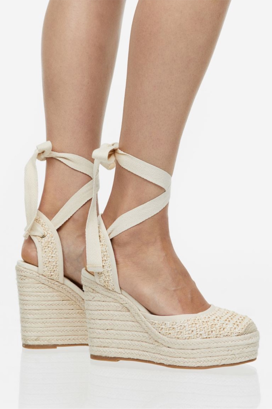 Summer Espadrilles

Crochet | Spring Looks | holiday outfits | H&M | Courtbyafeather

#LTKunder50 #LTKstyletip #LTKshoecrush