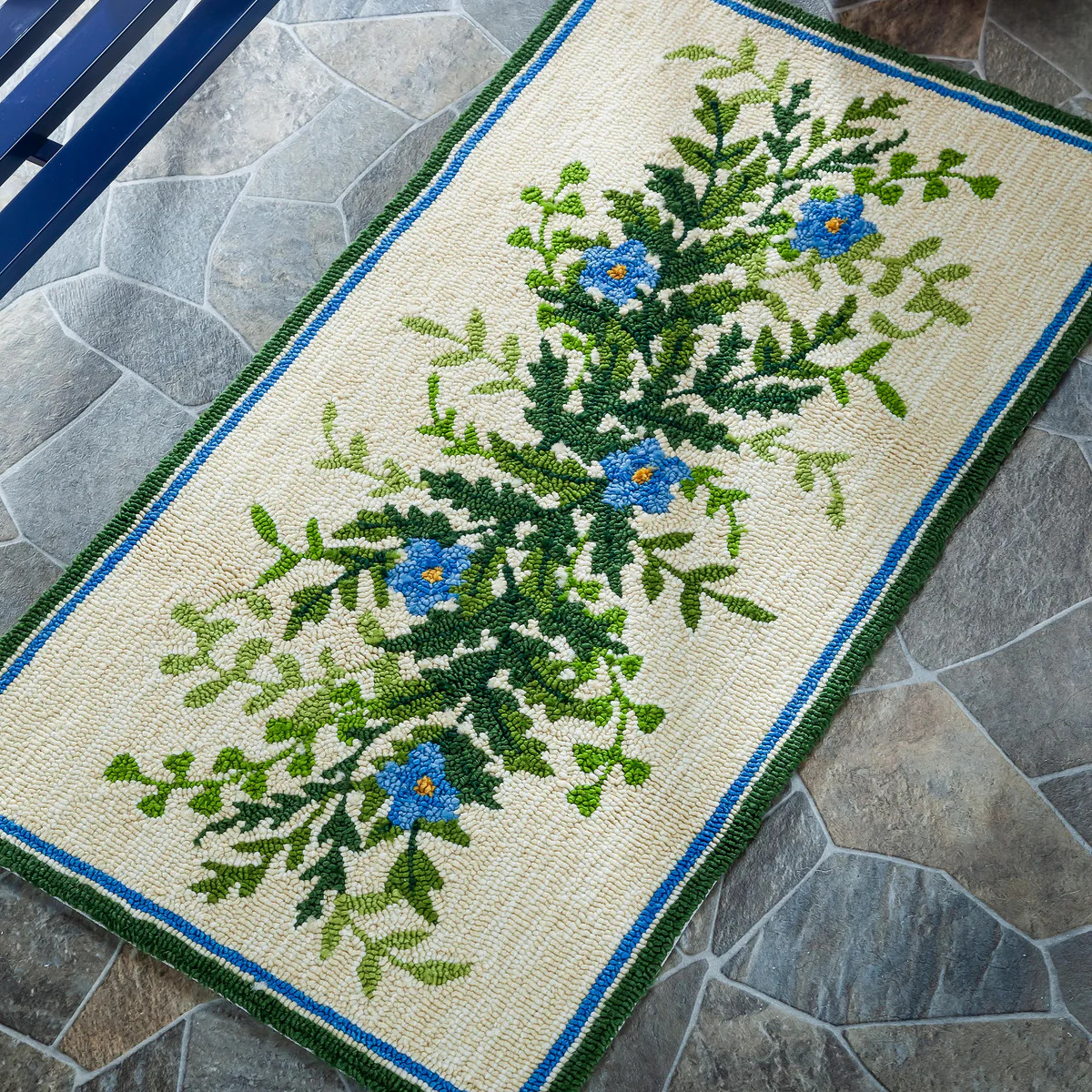 Indoor/Outdoor Fern and Flowers Hooked Polypropylene Accent Rug 24"x42 | Plow & Hearth