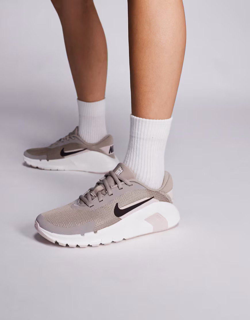 Nike Training Flex sneakers in beige-Brown | ASOS (Global)