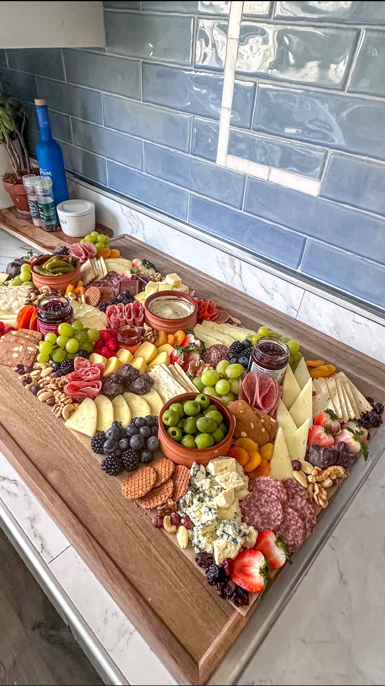 If you’re hosting for the holidays and running out of counter space (same 😅), this wooden stove cover is PERFECTION. 

It completely covers your stovetop and instantly becomes extra space for serving, prepping, or styling a whole grazing table. Affordable and actually useful — my favorite combo.  

 #LTKGiftGuide #LTKHoliday #LTKHome