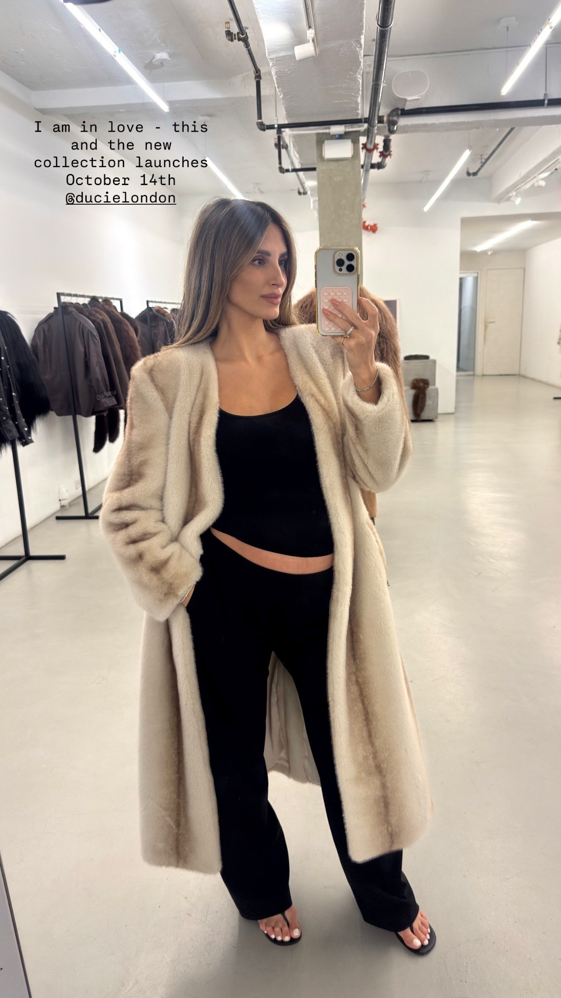 Faux-fur coat of my dreams!! #fauxfurcoat #fauxfurjacket 

#LTKBump #LTKSeasonal