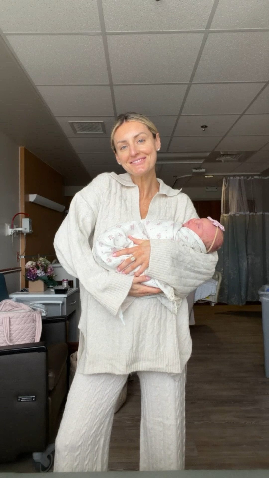 My outfit for leaving the hospital with my baby girl! Such a cute matching set that is selling fast! Wearing M in top & S in pants! 

Loverly Grey, H&M, matching set, lounge set, hospital outfit, post partum, baby, maternity 

#LTKBaby