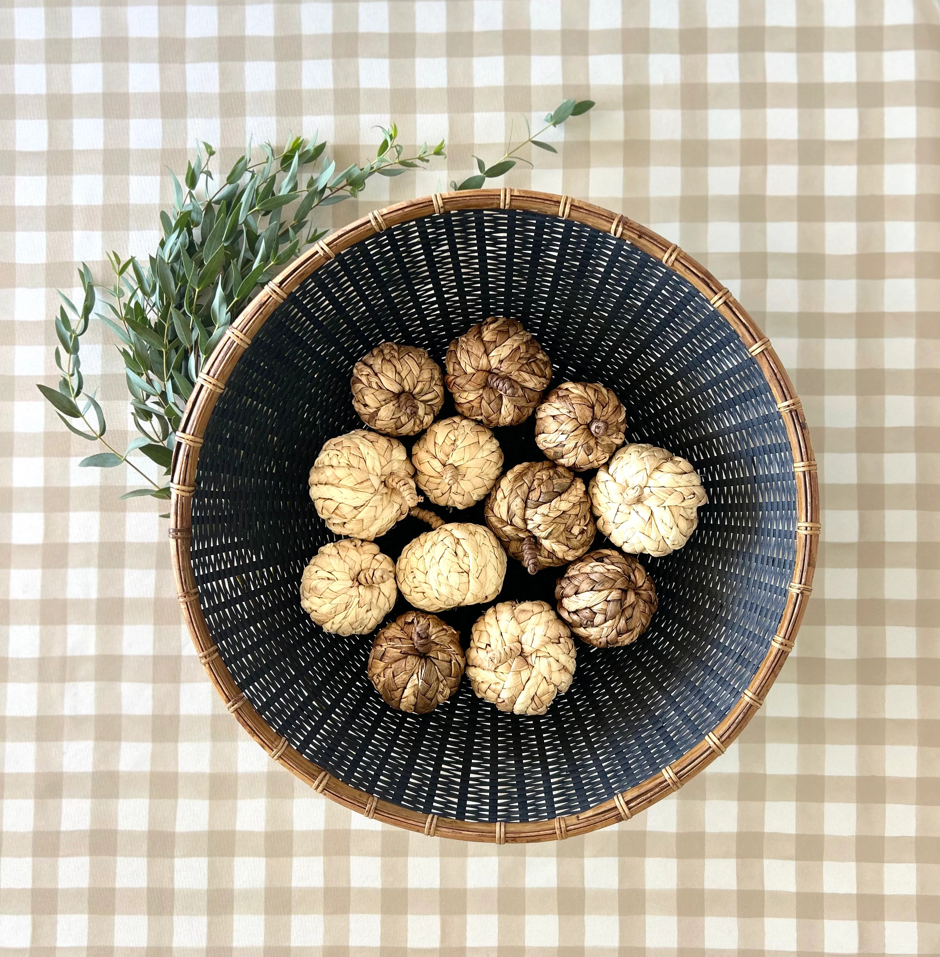 Everyday Brentwood Buffalo - Sand | Table 06