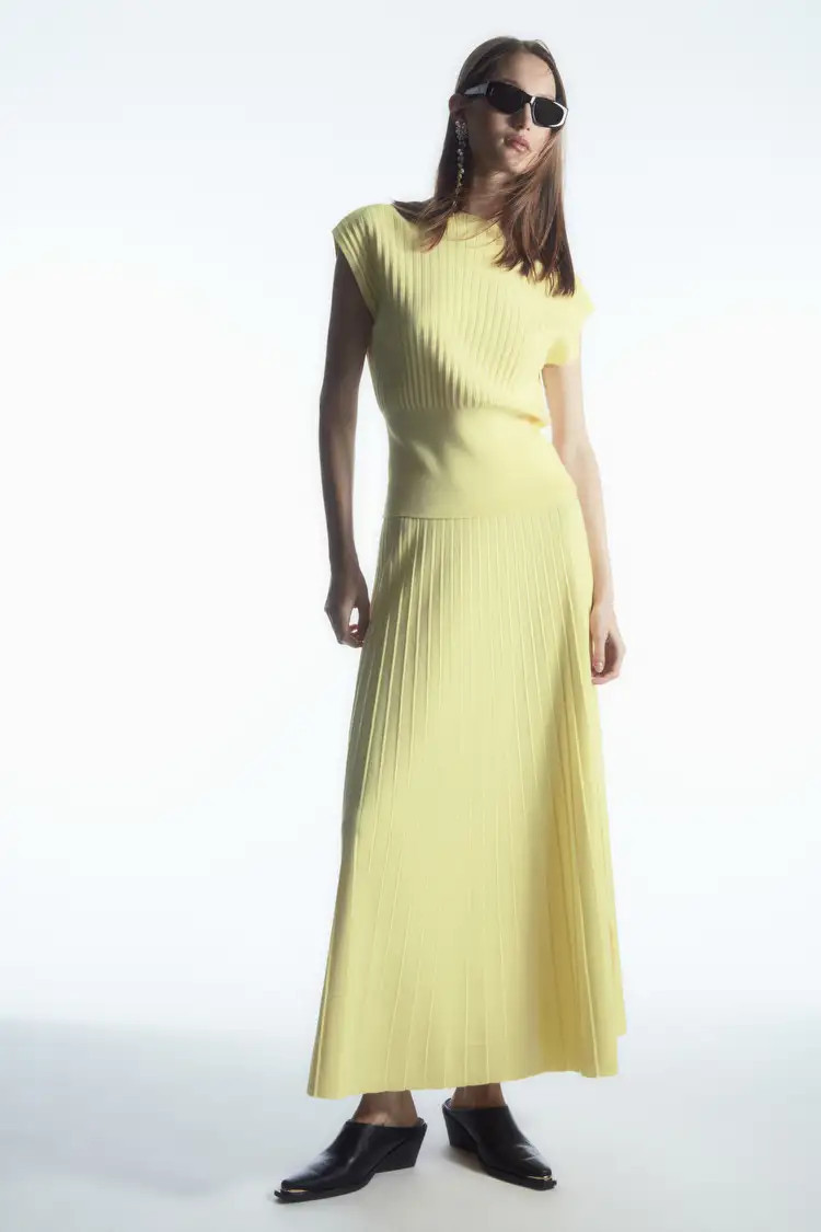 PLEATED KNITTED SLEEVELESS TOP - YELLOW - COS | COS UK