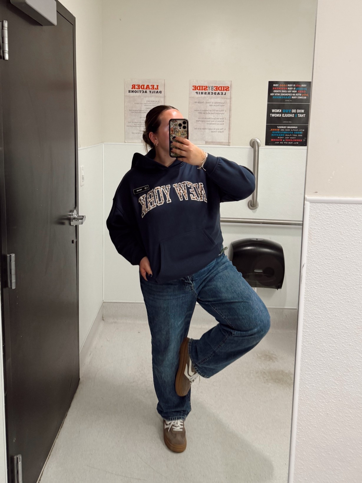 sweatshirt: L
jeans: 32x32
shoes: 9.5

#LTKFindsUnder100 #LTKMidsize #LTKStyleTip