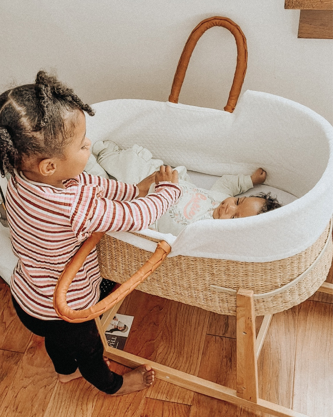This bassinet saved our lives AND we didn’t have to mess up our home aesthetic. I was so sad when she outgrew this 😭 #baby #babygirl #babymusthave #mommymusthave #arthrtic #homedecor #babyitem


#LTKbaby #LTKbump #LTKfamily