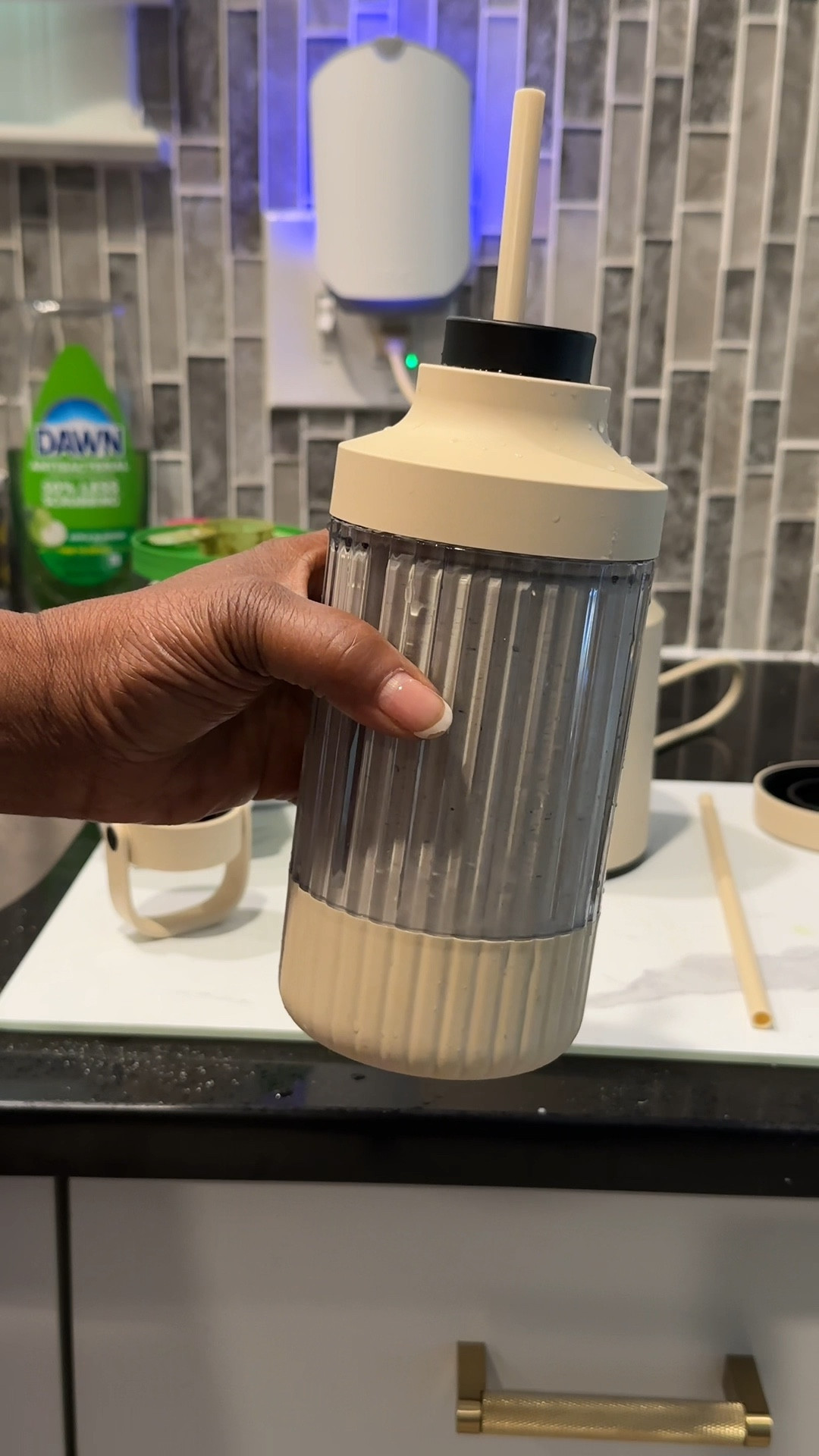 Best purchase of 2024 
The Beast Mini Blender 

They thought of everything !!
3 glass container - great for smoothies, salad dressings & sauces. 

Carry on the go- store in fridge!!
Looking for a better way to eat healthy?  Try the Beast Blenders, it’s the Mini for me 

#LTKHome #LTKVideo #LTKFitness