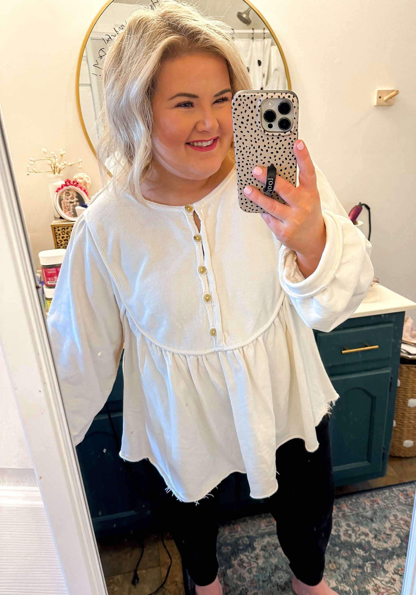 My favorite top right now. The perfect baby doll from free people 🫶🏻