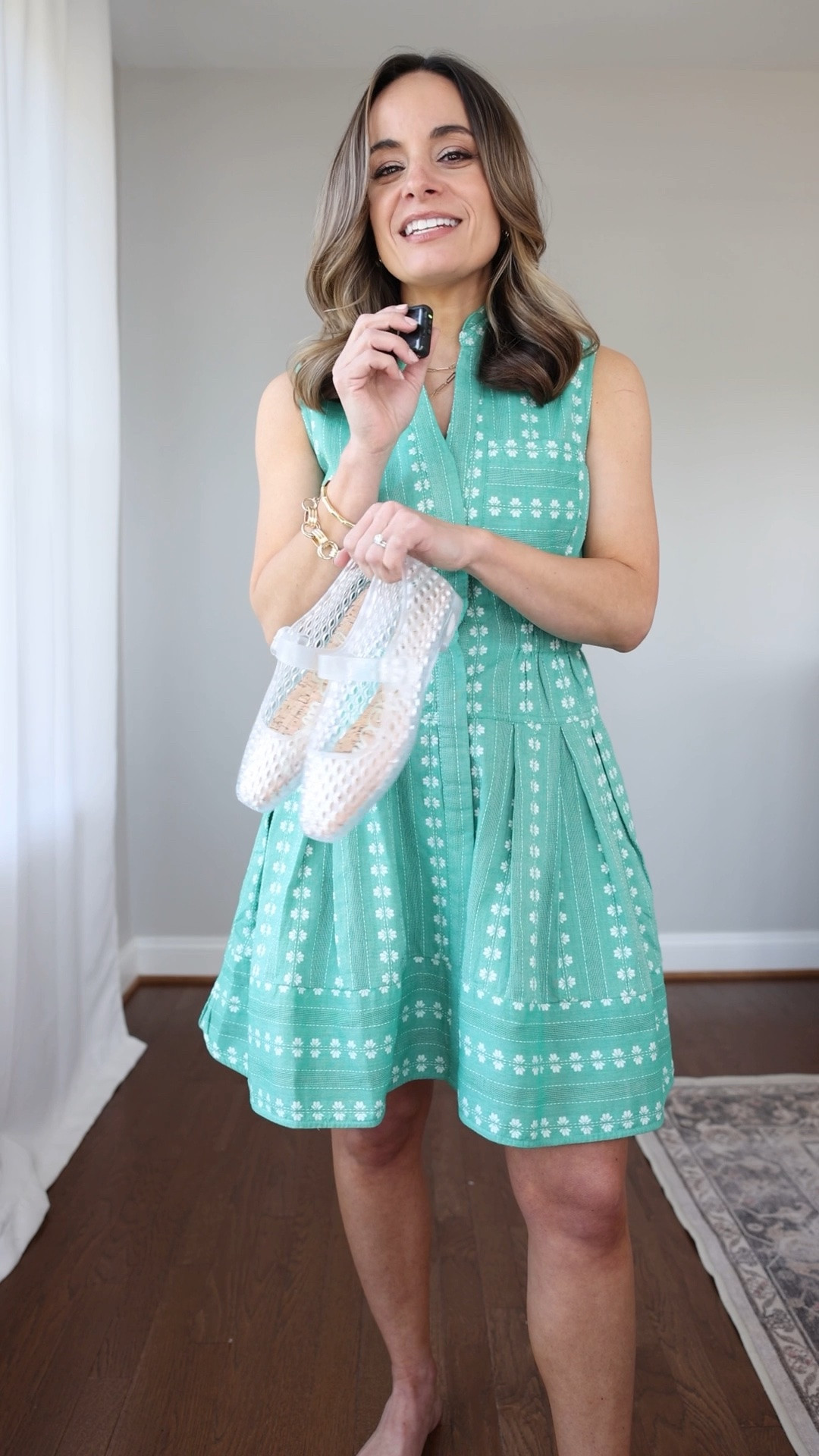 Officially on board with the jelly shoes trend! 

Found this pair at Sam Edelman that’s true to size in a size 5. Surprisingly comfortable as well! 

Dress: xxs - but pulls at my waist so consider sizing up 
Shoes: true to size