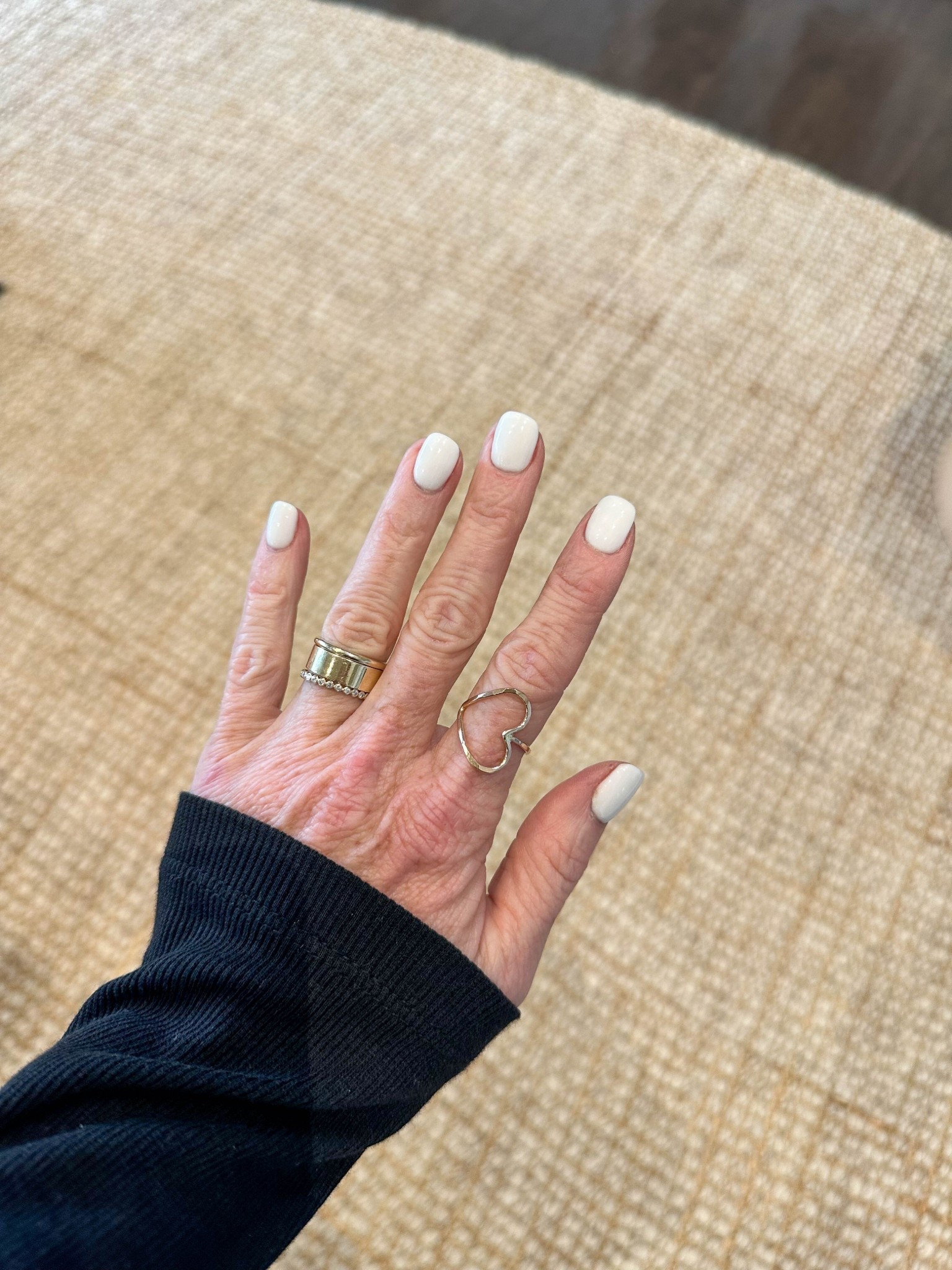 Got so many questions about my ring stack! I got mine from Gorjana and they don’t have the exact set but I’m linking to a set that is super similar and under $100! Linking some similar options too ✨✨