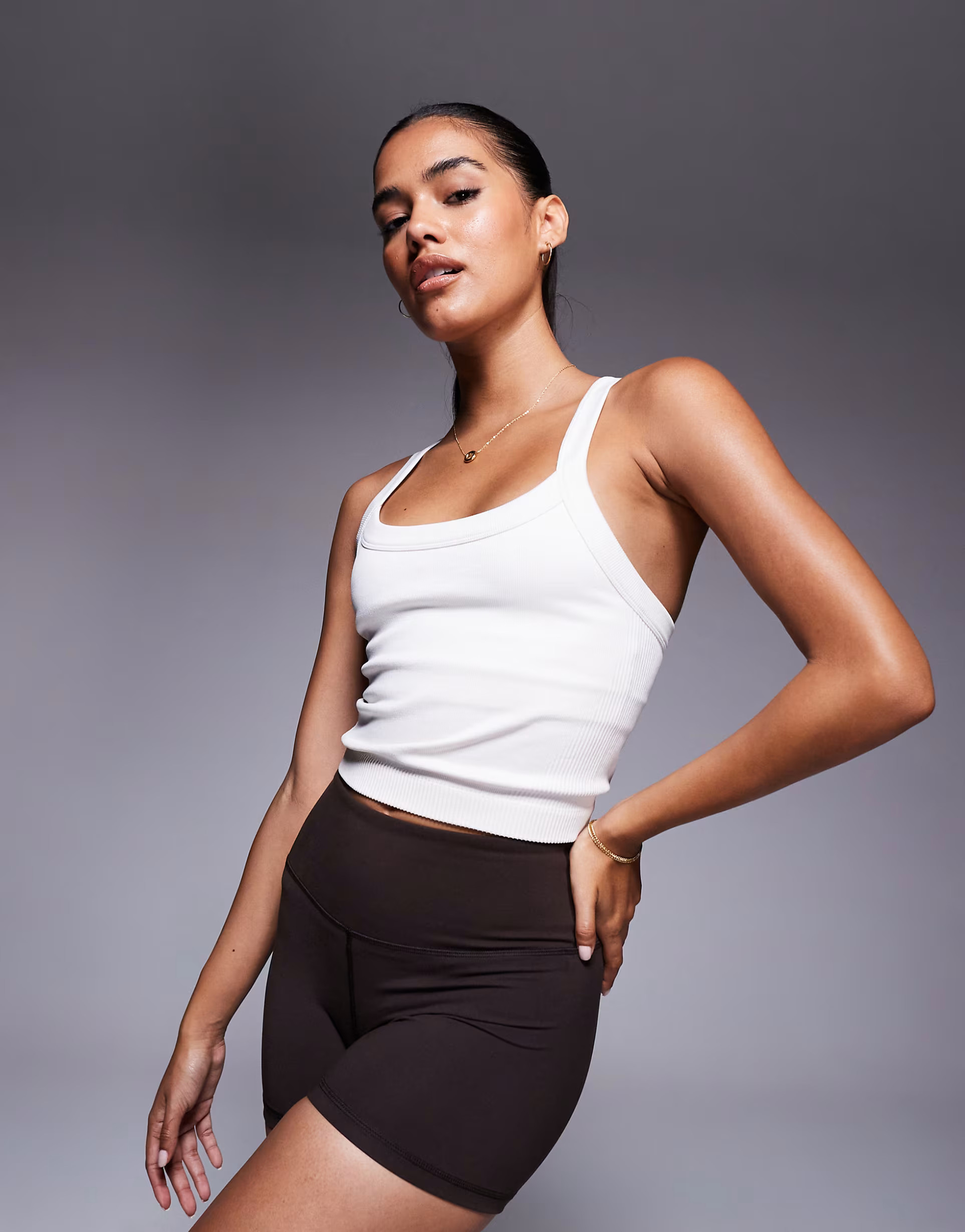 4505 seamless sculpting vest with inner bra in parchment | ASOS (Global)