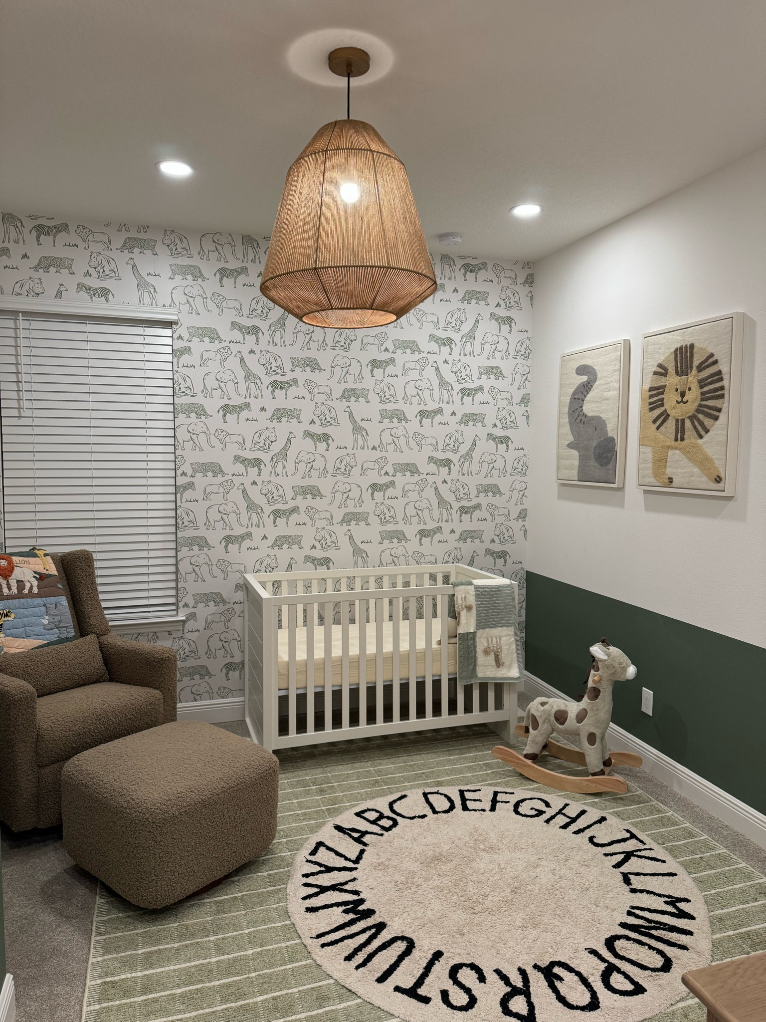 Koa’s nursery 🦒🦁🐘🤎✨

#LTKFamily #LTKBaby #LTKHome