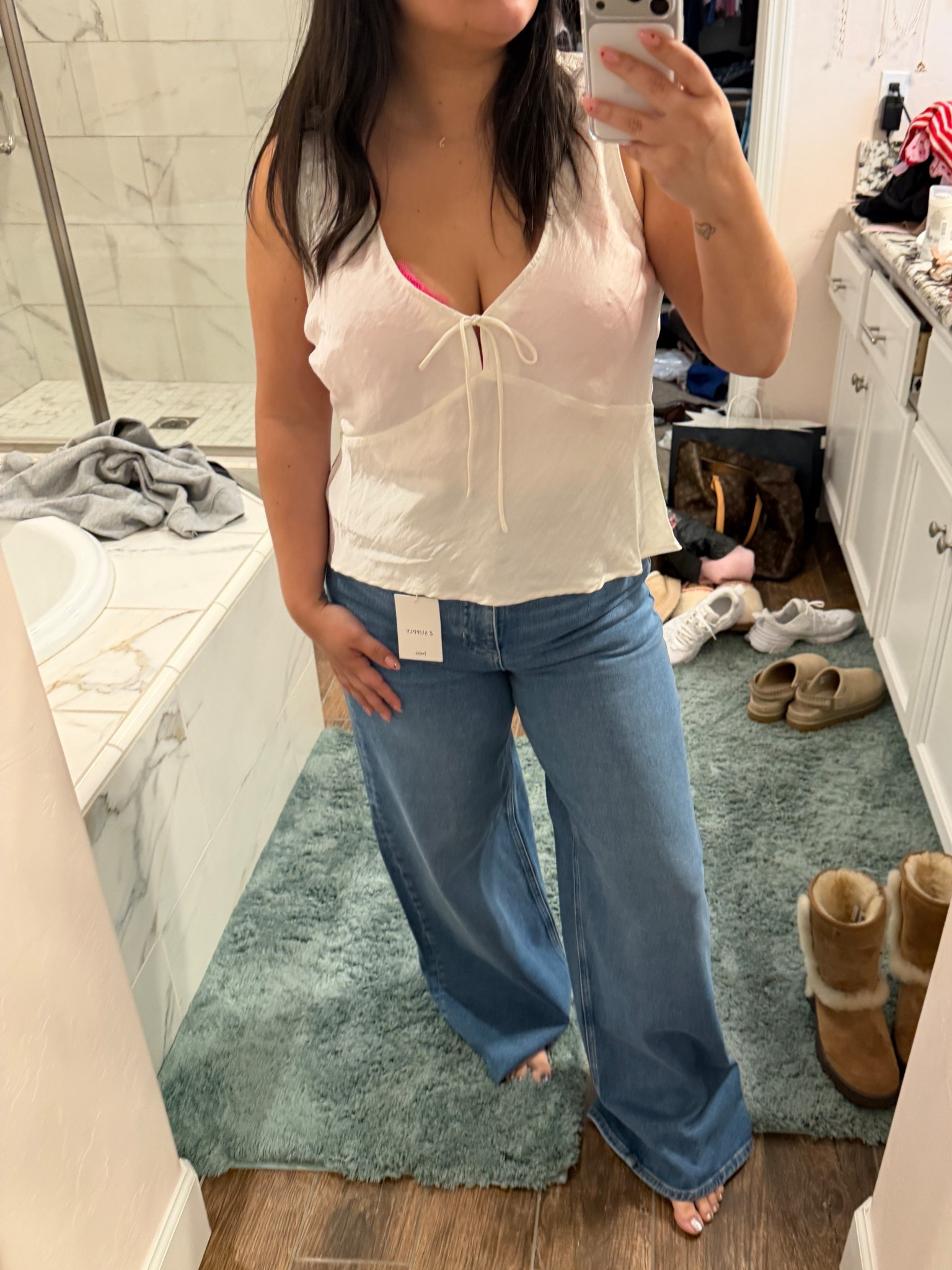 Z supply top and new Z supply denim! Probably need to hem the length because I’m a little shortie ☺️✨

#LTKootd #LTKgrwm #LTKValentine