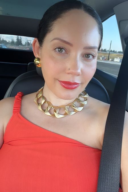 Statement chunky chain necklace gold accessories and MAC Morange Amplified orange lipstick lip color 

#jewelry #accessories #gold

#LTKbeauty #LTKstyletip #LTKover40