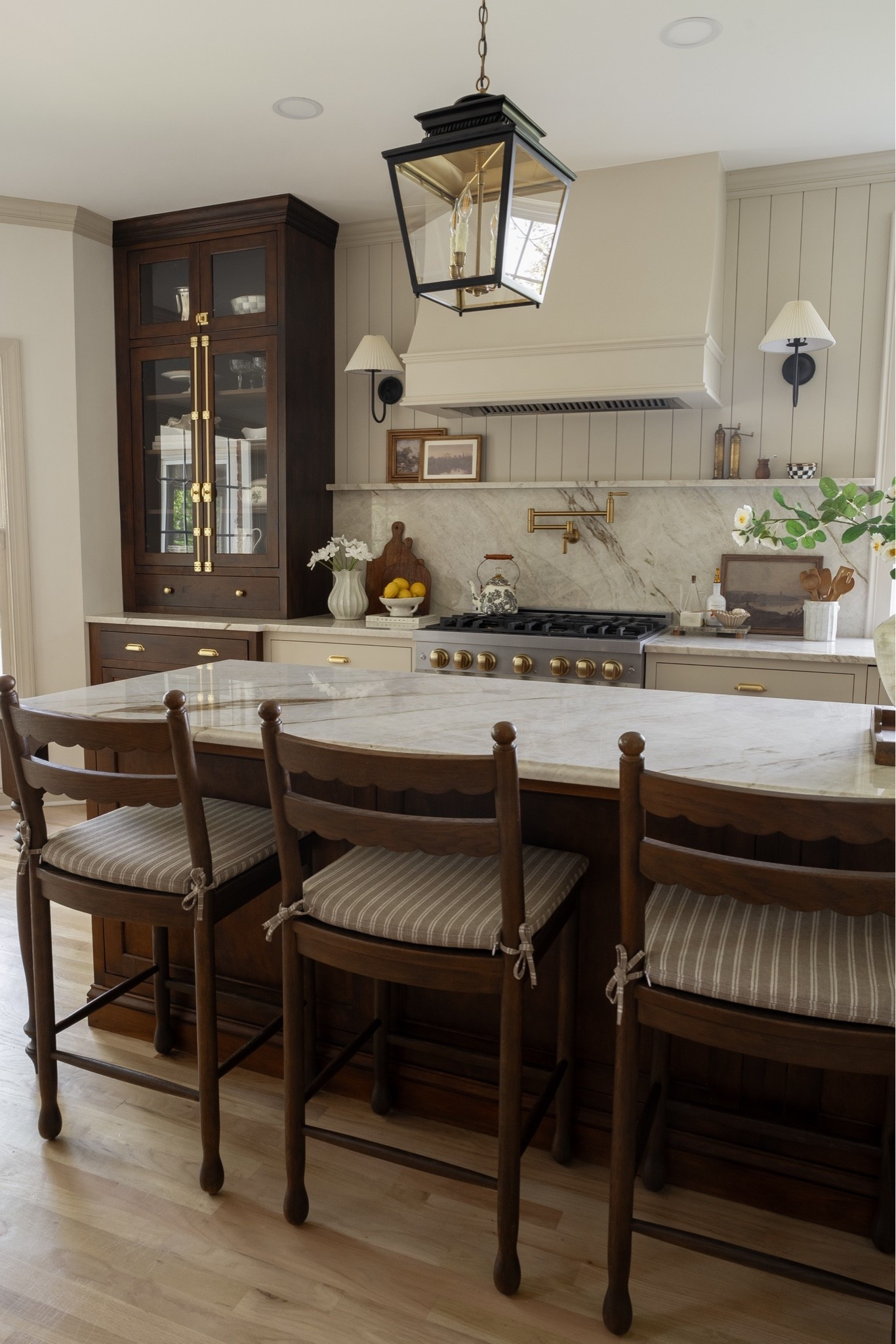 The most beautiful counterstools!!