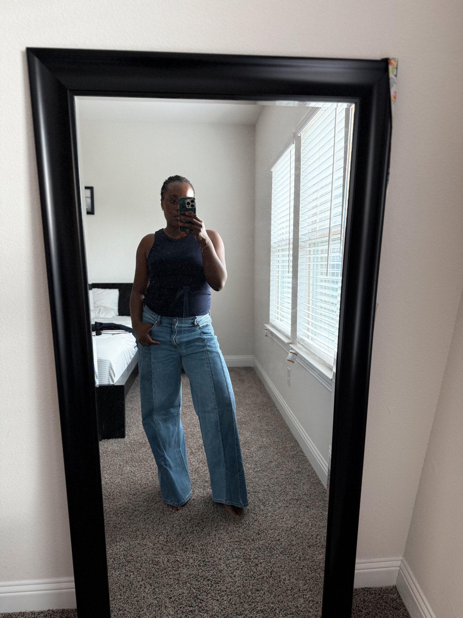 Low rise baggy jeans 

#LTKMidsize #LTKFindsUnder100 #LTKSaleAlert