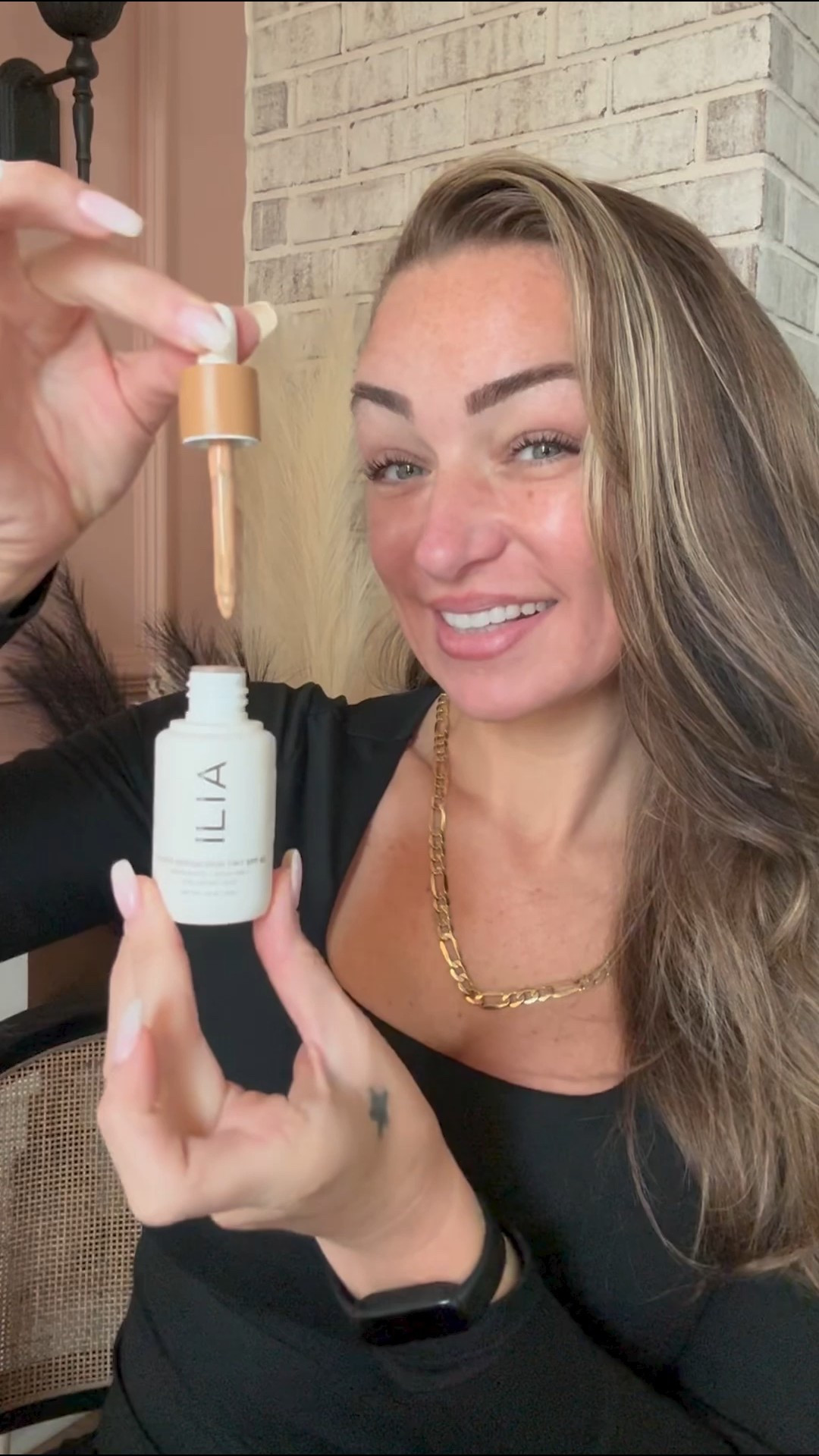 This is one of my favorite skincare and beauty products!! It’s a tinted serum that has spf as well as niacinamide, squalene, and hyaluronic acid!! It is super moisturizing and matches skin tone so well. Check it out!! 

#LTKBeauty #LTKFindsUnder50 #LTKOver40