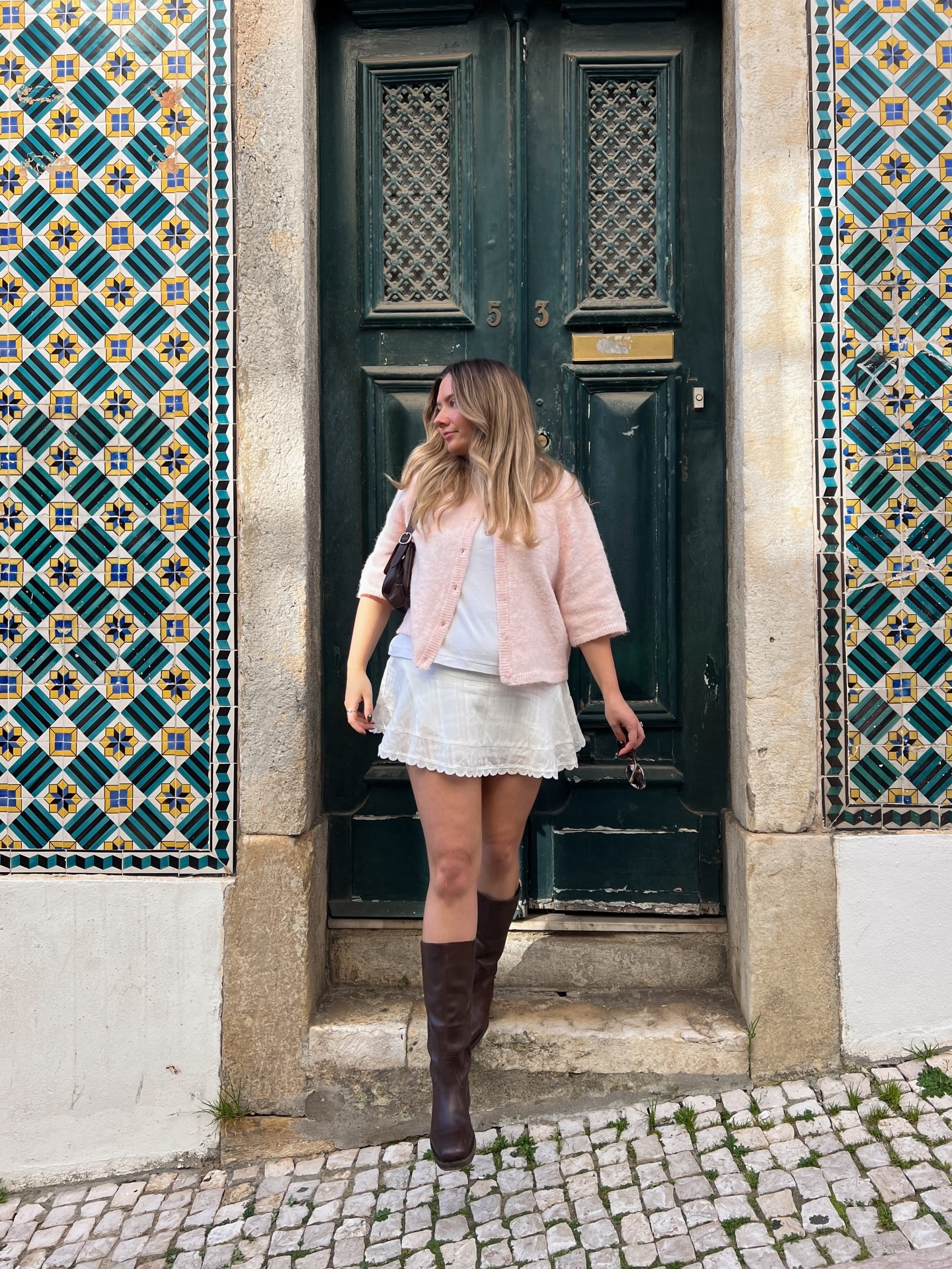 lisbon day 2

brown knee high boots with a mini skirt is my fave outfit combo🌟