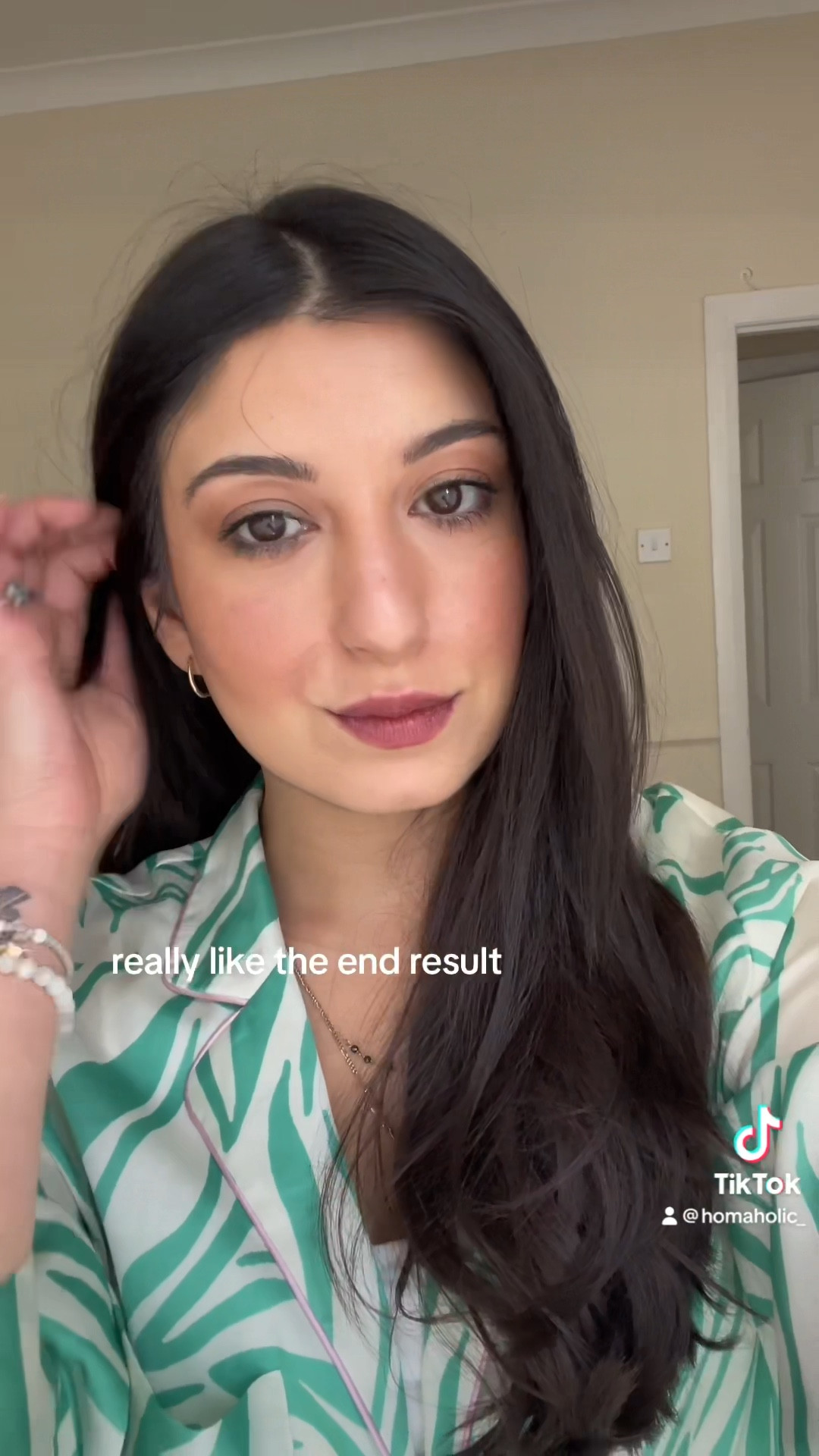 Summer Fridays Sheer Skin Tint Shade 3 #summerfridayssheerskintint
#summerfridays #glowskin #glowymakeup
#Skintint #foundationalternatives #makeupreview #tintedserum #makeuproducts

#LTKeurope #LTKbeauty #LTKfindsunder50