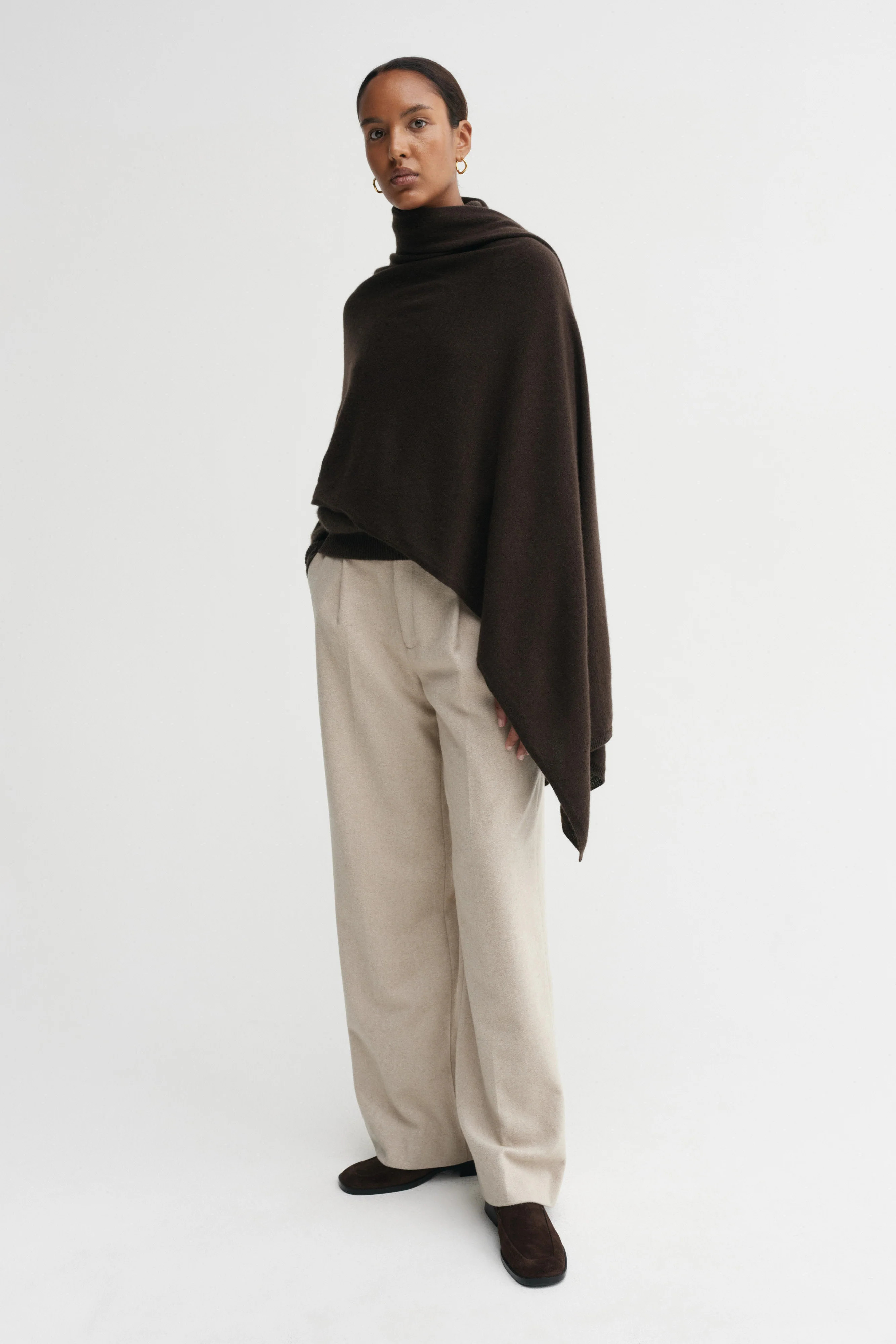 Meja Scarf, chocolate | Almada Label