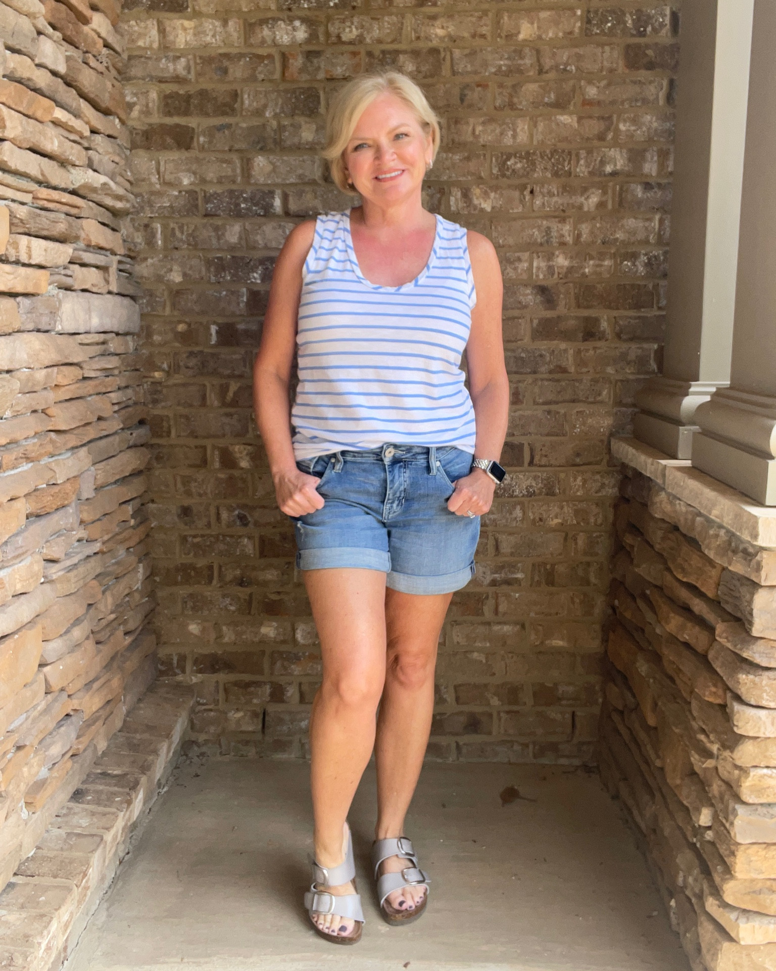 Keeping it casual & cool in this oppressive heat! 🥵 What are you doing to keep cool??

💥 Comment LINK and I'll send outfit details to your DMs!

Summer outfit
Denim shorts
Tank top
Nordstrom 
Nsale 
Casual outfit
Petite outfit
Petite style 



#LTKunder50 #LTKxNSale #LTKSeasonal
