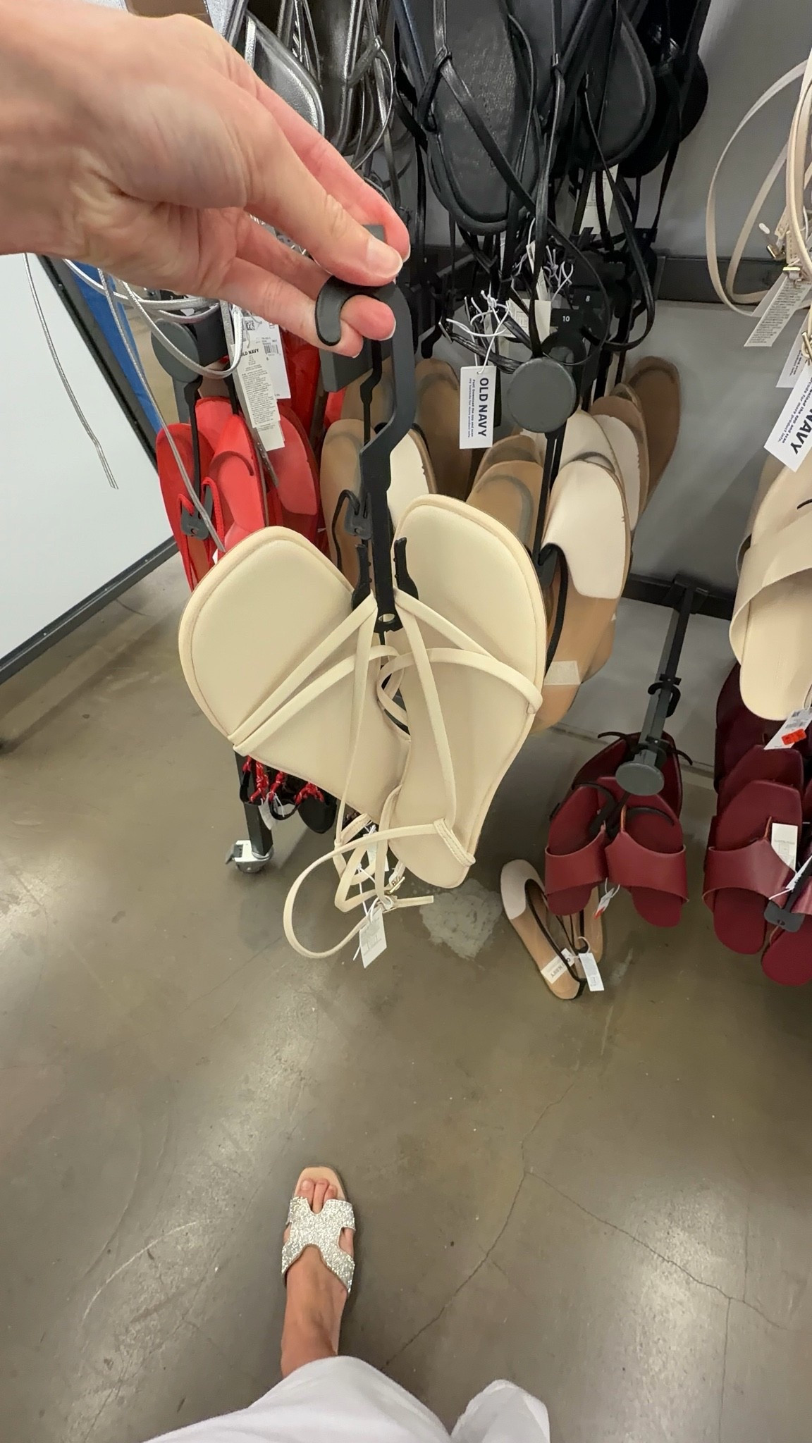 These simple sandals would go with just about everything this summer. 🤍 Such a cute find!

#LTKootd #LTKSeasonal #LTKSaleAlert