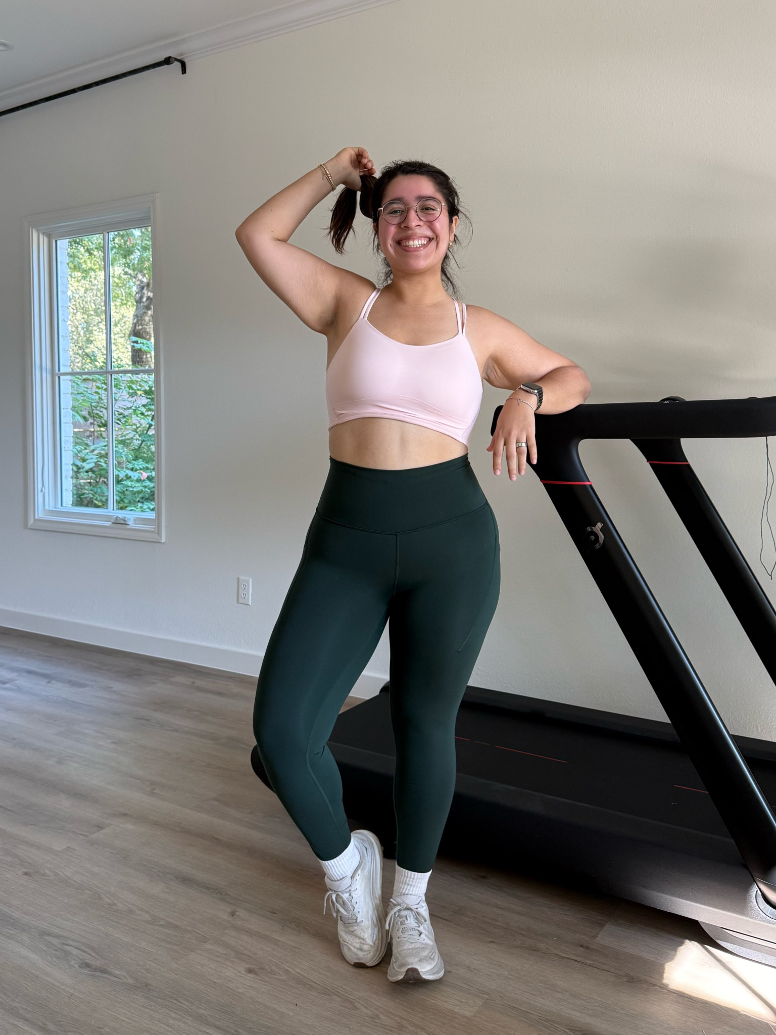 The best running leggings for curvy girls!! Wearing the size 8 

#LTKSeasonal #LTKFitness #LTKMidsize