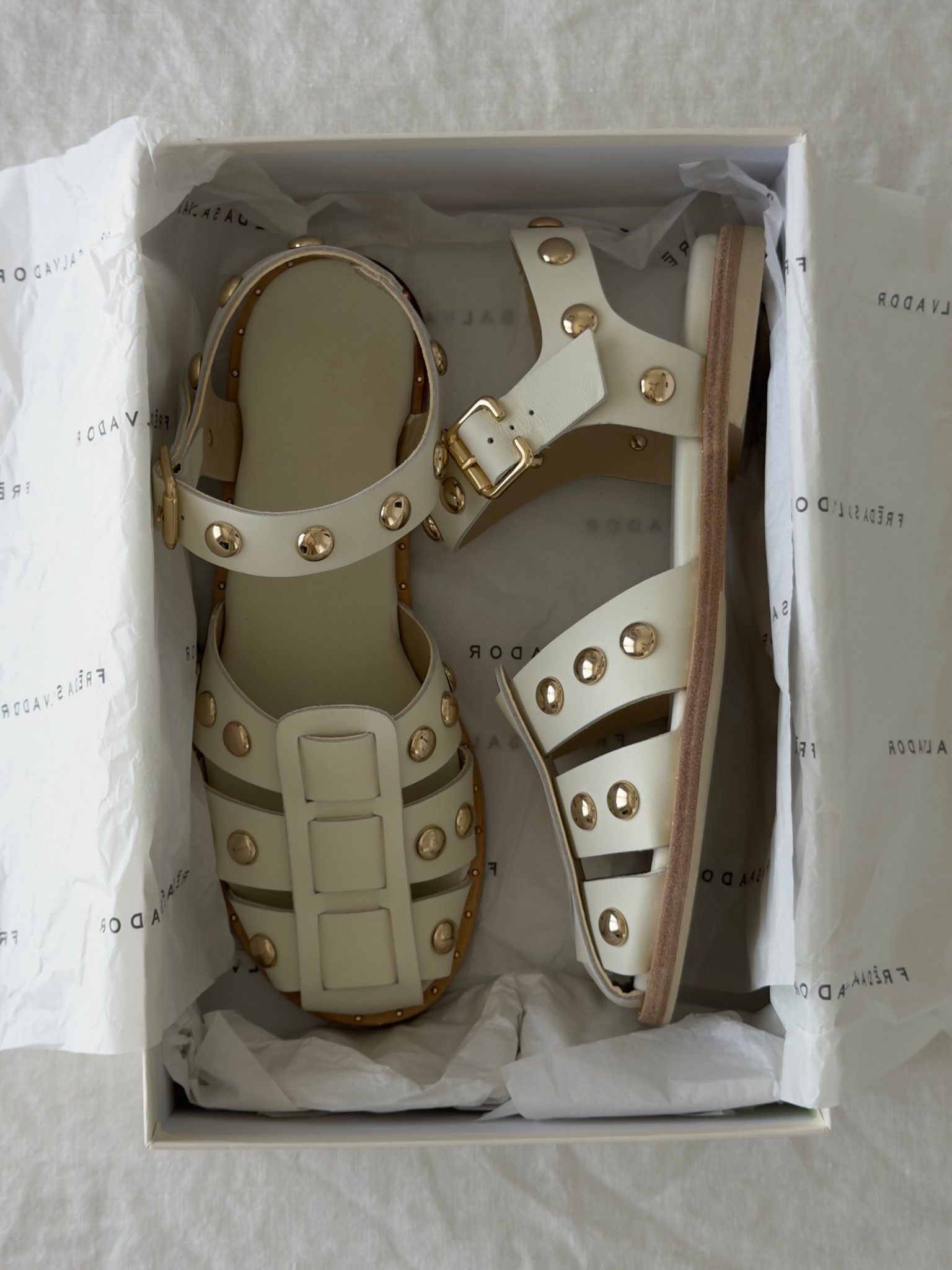 A new spring addition 🤍 The SERA Fisherman Sandals from Freda Salvador!

I’ve been loving these so far, and they’re currently 20% off along with other styles through April 19! 

I did my regular size (7) and the fit is perfect 🤍 the soft white leather pairs beautifully with so many outfits!

With Amour, M.

#LTKgrwm #LTKootd #LTKTravel