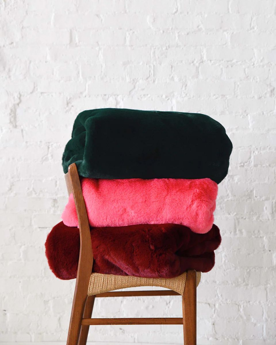 Cozy Cabin Faux Fur Blanket | MERSEA