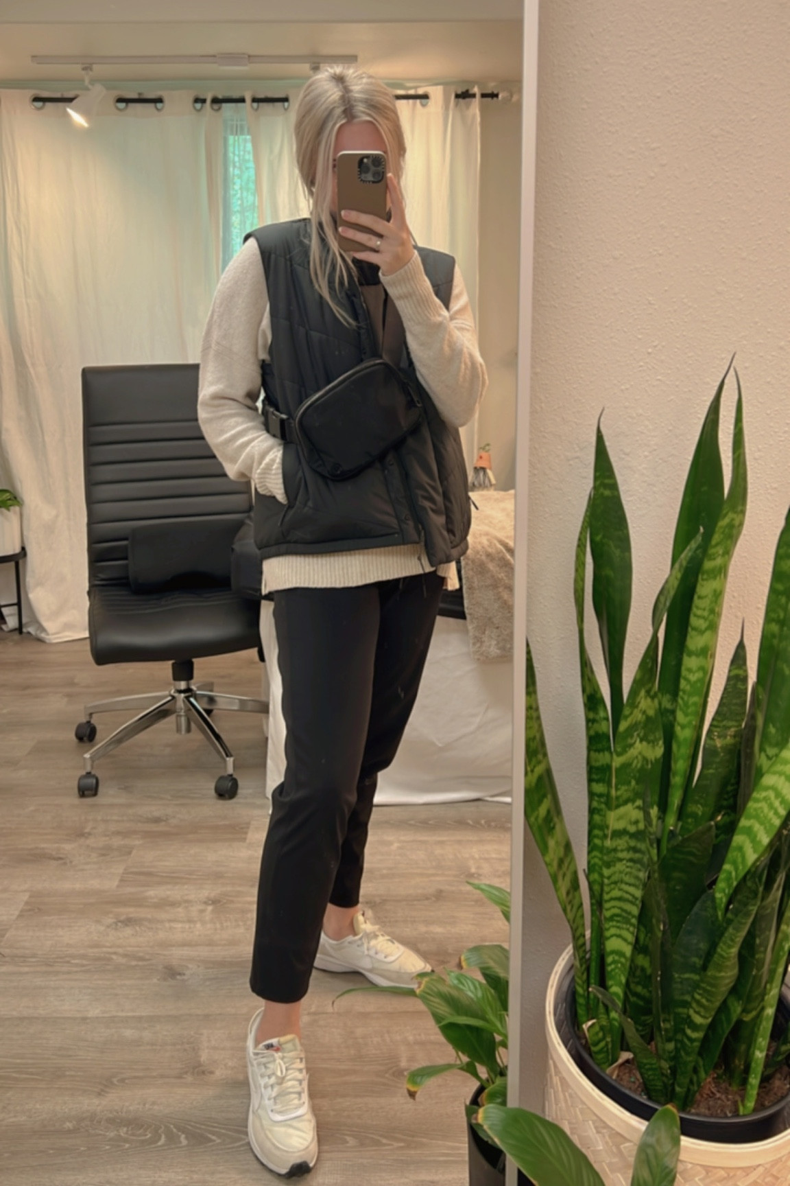 Was chilly this morning and I wasn’t complaining. Excited that it’s Saturday. 🤍🎉

#LTKSeasonal #LTKstyletip #LTKworkwear