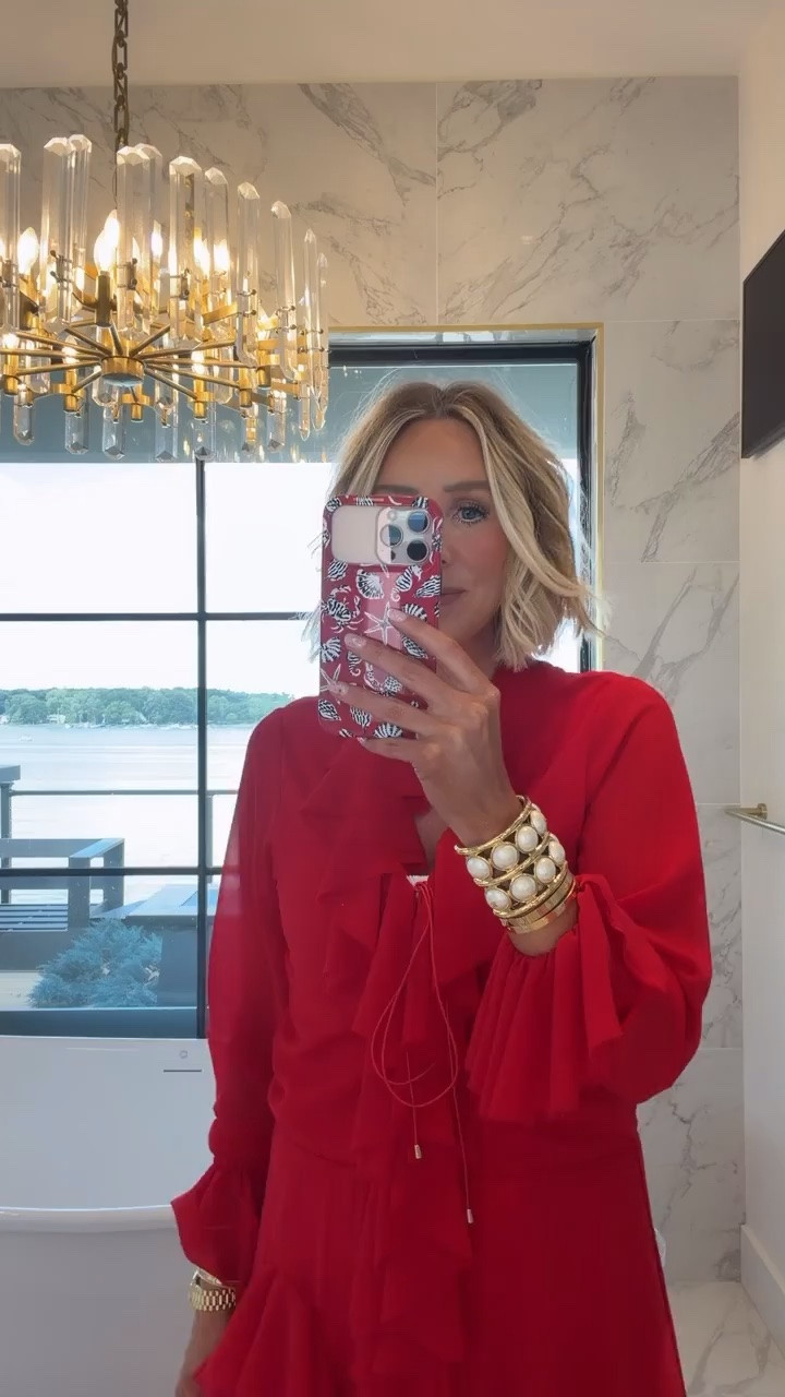 The cutest little phone upgrade 📱✨ @Burga cases are chic, super protective + 90% shock absorbing!! So many cute prints and colors to choose from 🤩 Use code ABIGAILX15 for an extra 15% off!! #ad

#LTKdayinmylife #LTKootd #LTKSeasonal
