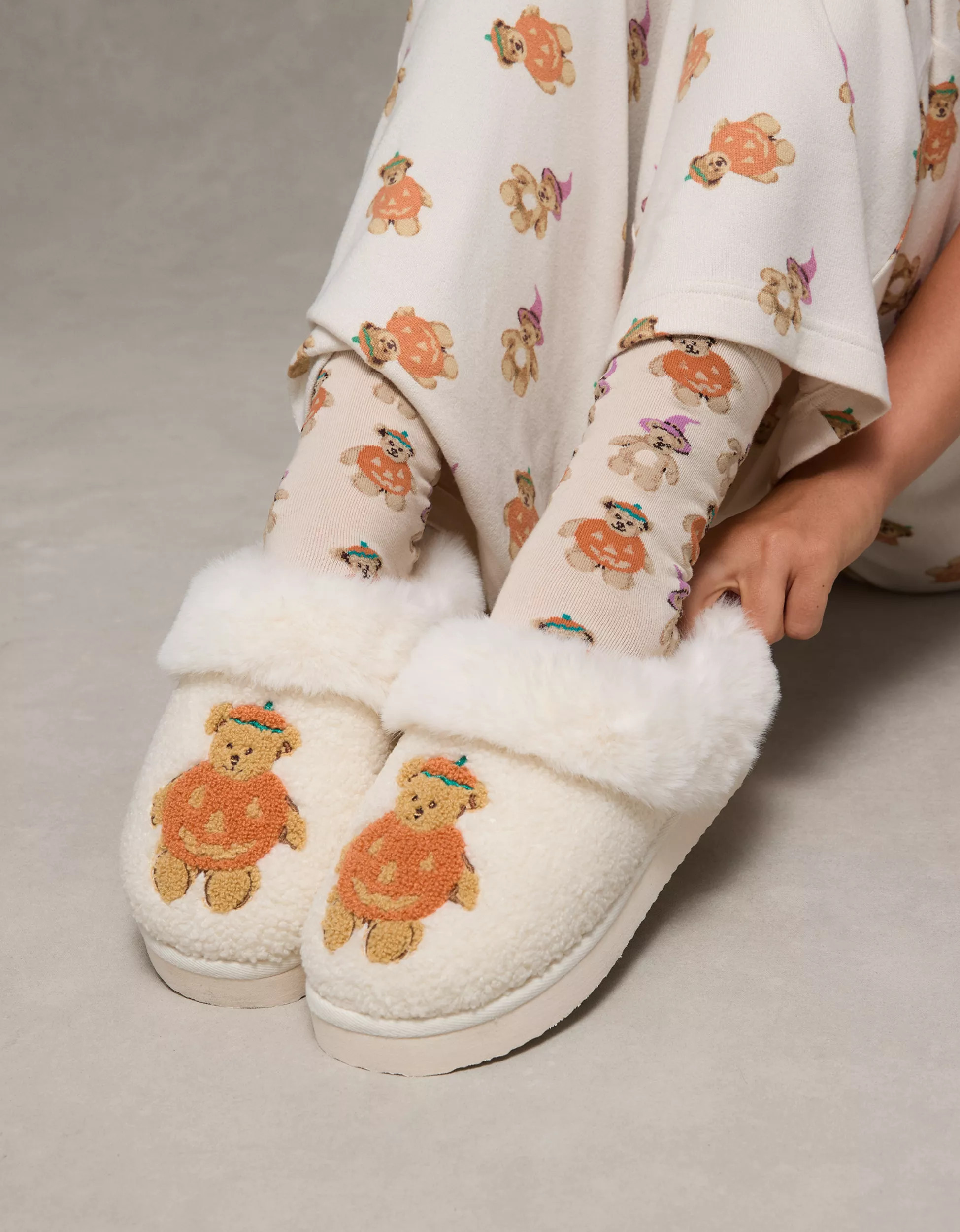 AE Pumpkin Teddy Bear Scuff Slipper | American Eagle Outfitters (US & CA)
