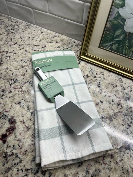 new figmint finds at target!!! I love the simple hand towel and this spatula is gonna be great for cookies🛒

#LTKfindsunder100 #LTKfindsunder50 #LTKhome