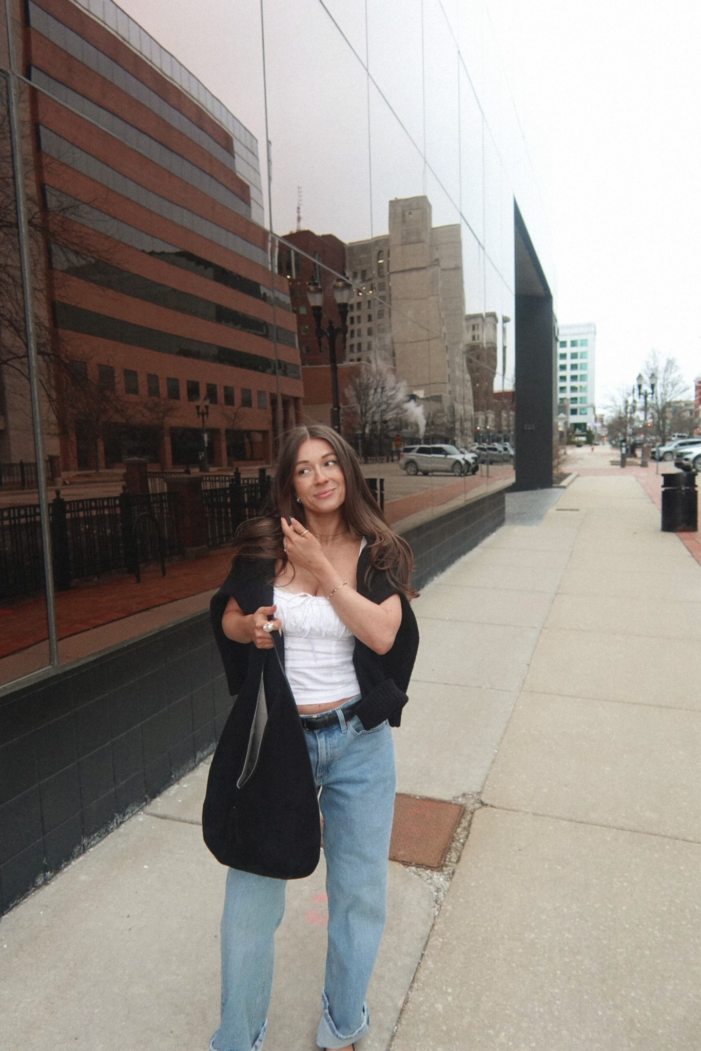 26 long jeans 
true to size shoes
small tank! 