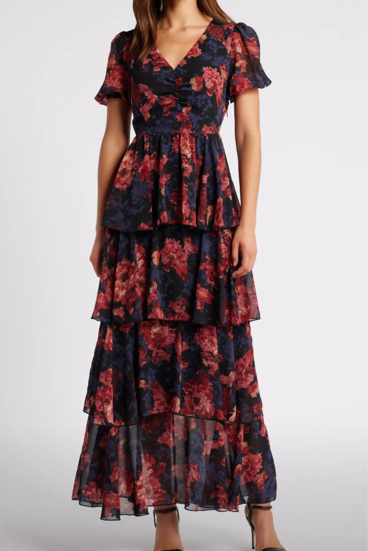 Romantic blooms complement the billowy tiers of this party-ready dress designed with short, subtle puff sleeves.

Hidden side-zip closure
V-neck
Short sleeves
Lined
100% polyester
Machine wash, dry flat
Runs tts.
XXS=00, XS=0-2, S=4-6, M=8-10, L=12-14, XL=16 (14W), XXL=18 (16W).

#LTKWedding #LTKWorkwear #LTKFamily